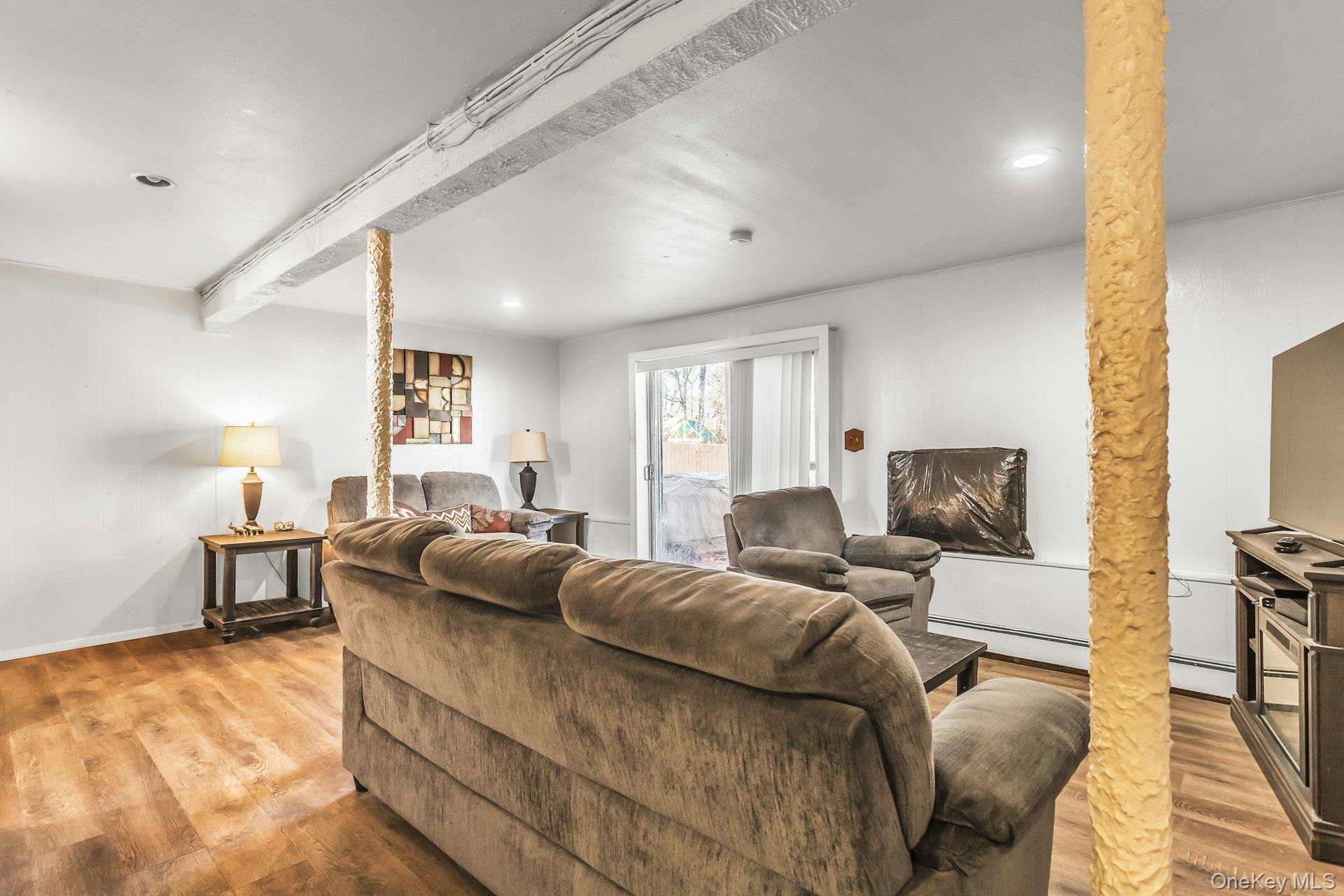 Single Family Stillwell Suffolk County, NY 11743, MLS-937151-14