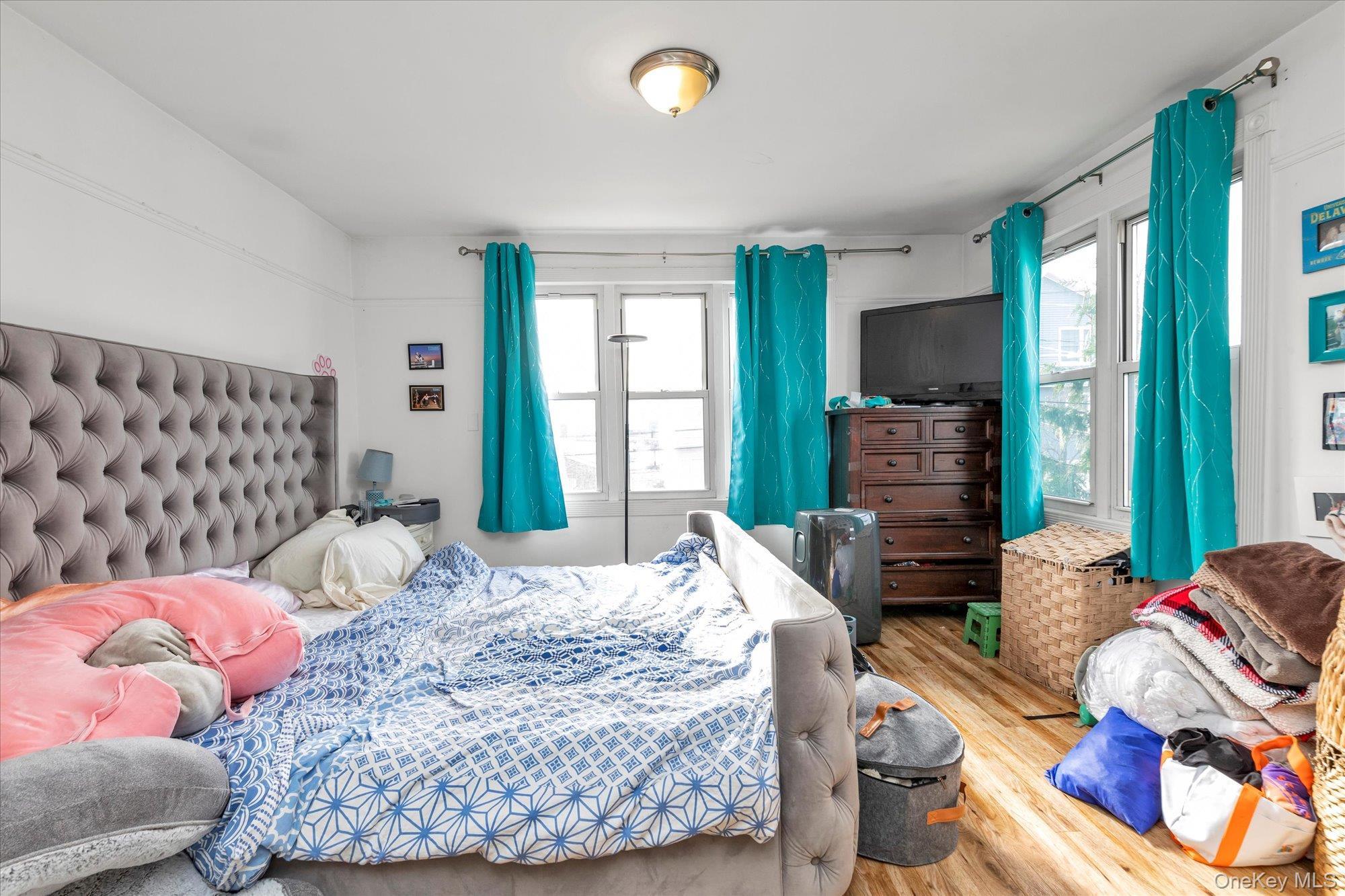 Single Family Williamson  Nassau County, NY 11518, MLS-937163-11