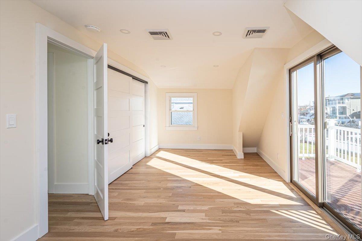 Single Family Alhambra Nassau County, NY 11758, MLS-937225-33