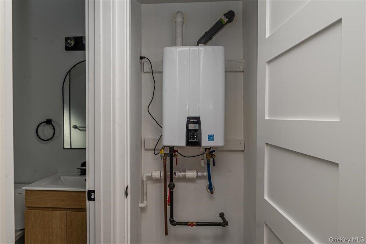 Single Family Alhambra Nassau County, NY 11758, MLS-937225-35