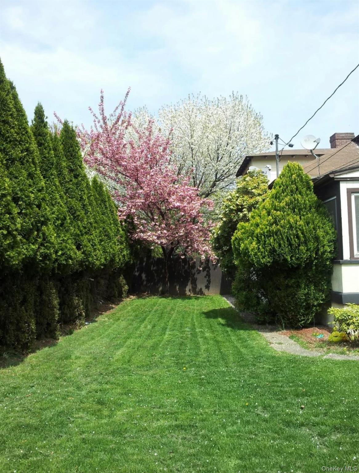 Single Family Hillside  Rockland County, NY 10927, MLS-937264-4