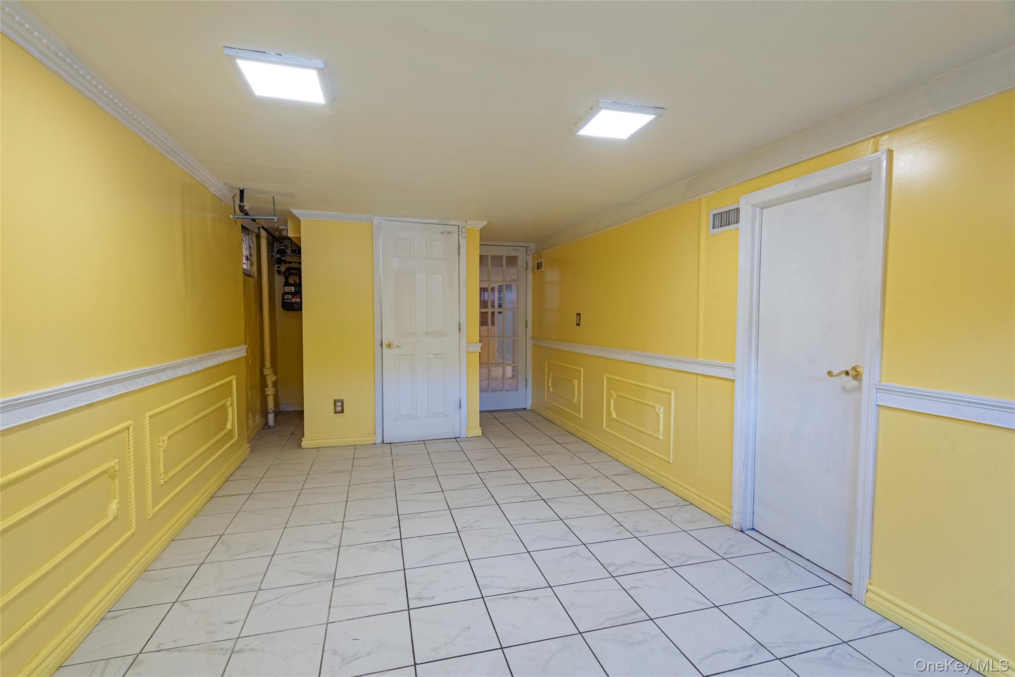 Single Family Grand Central  Queens, NY 11362, MLS-937295-21