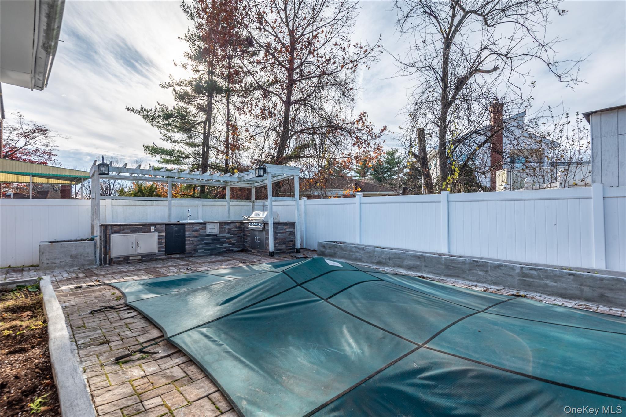 Single Family Grand Central  Queens, NY 11362, MLS-937295-33