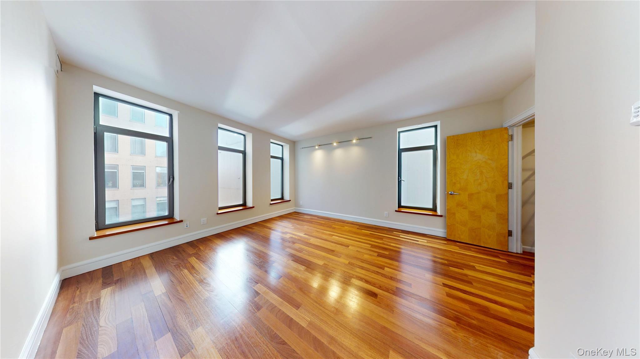 Condo Coney Island  Brooklyn, NY 11218, MLS-937301-13