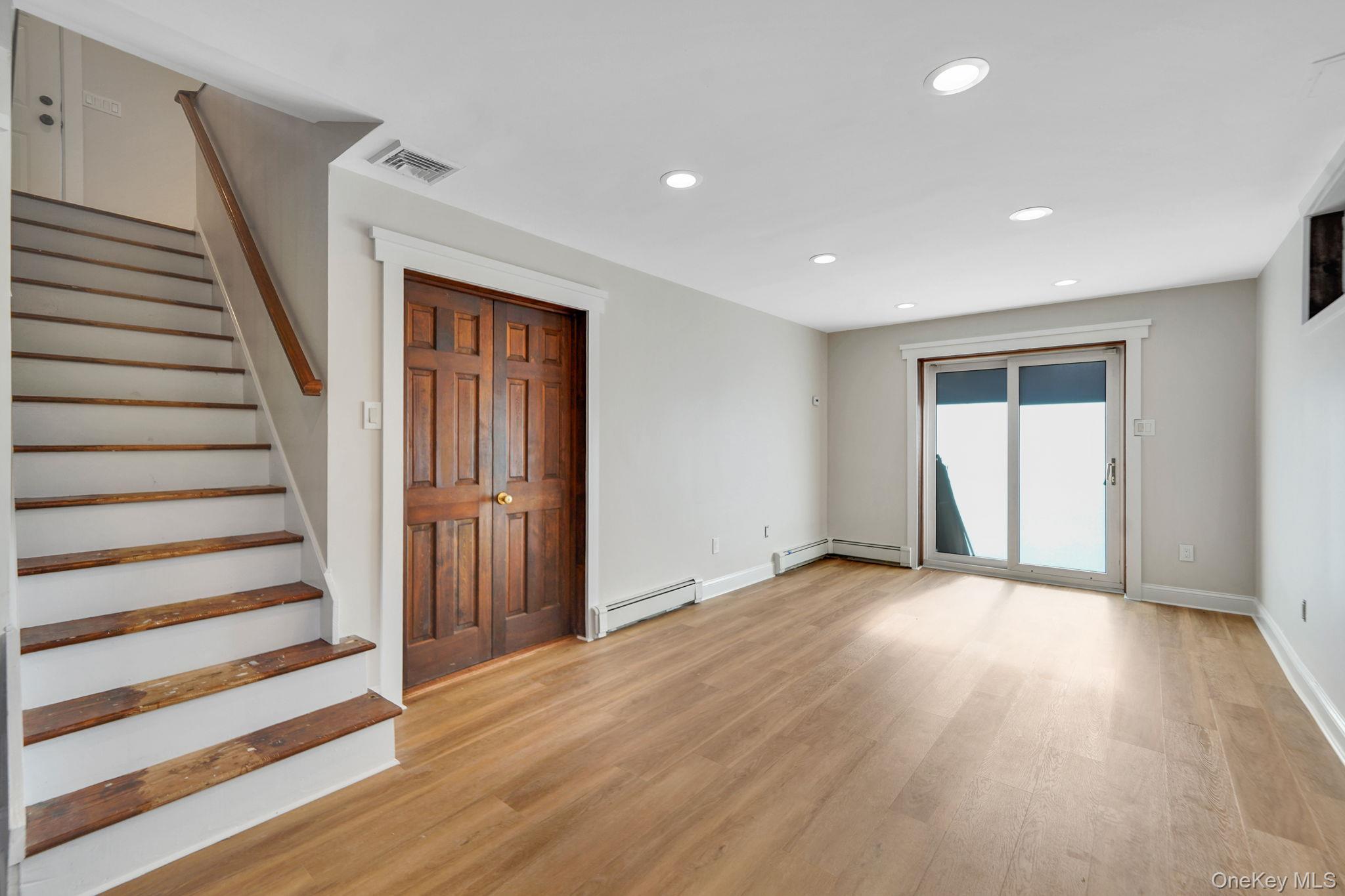 Single Family Southern Suffolk County, NY 11767, MLS-937320-22