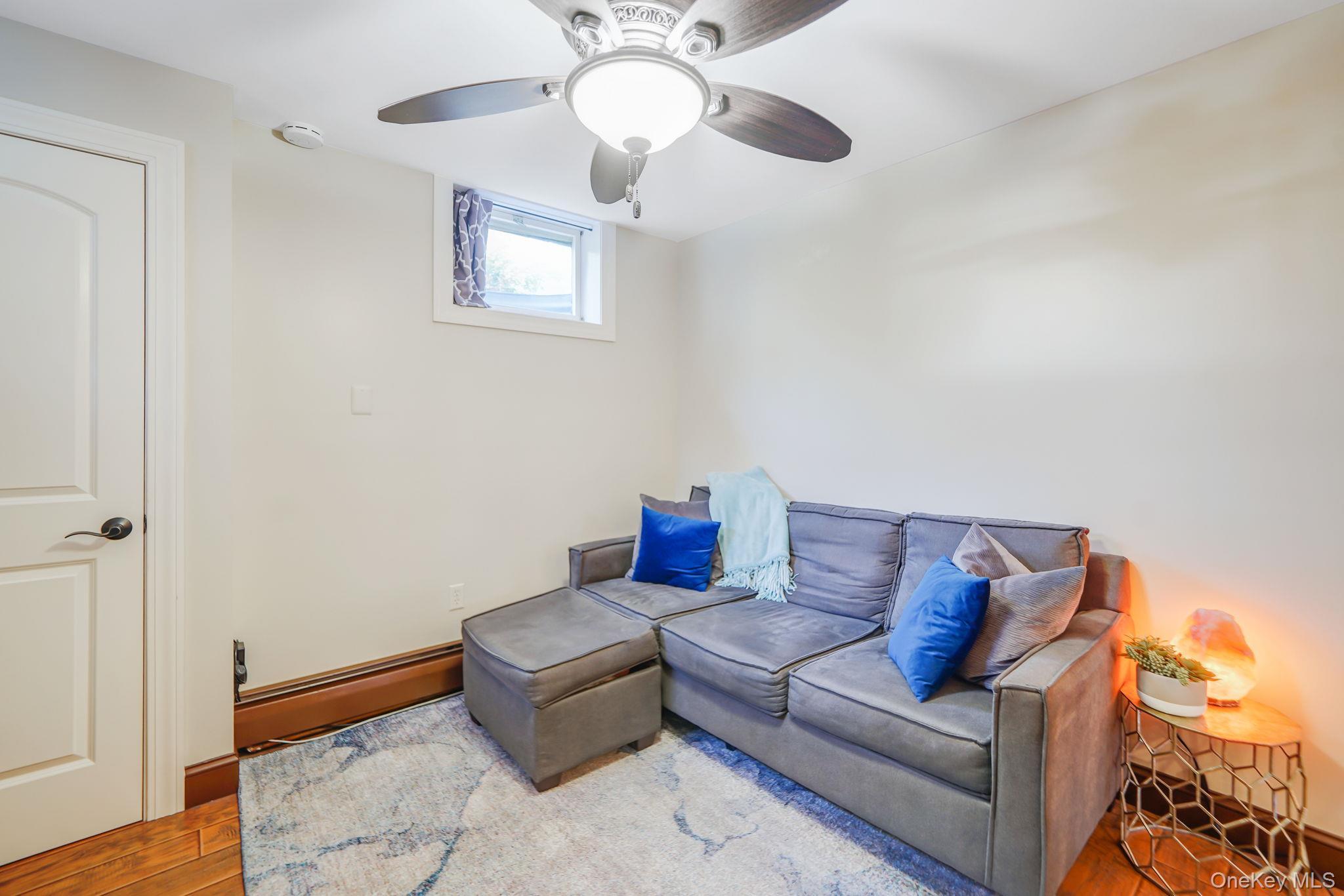 Single Family Southern Suffolk County, NY 11767, MLS-937320-27