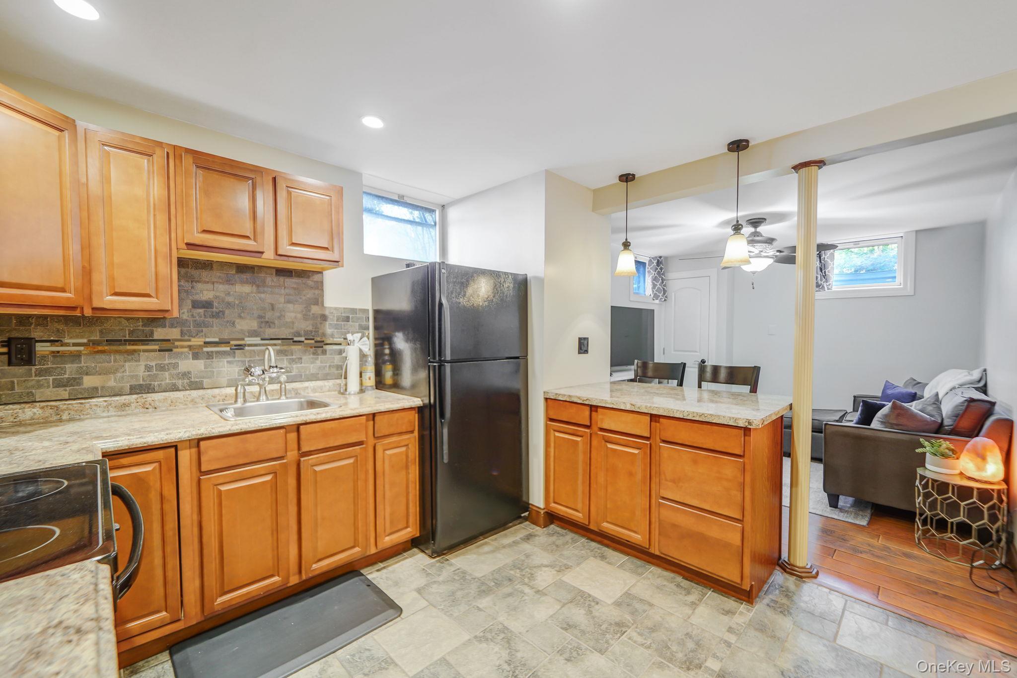 Single Family Southern Suffolk County, NY 11767, MLS-937320-29