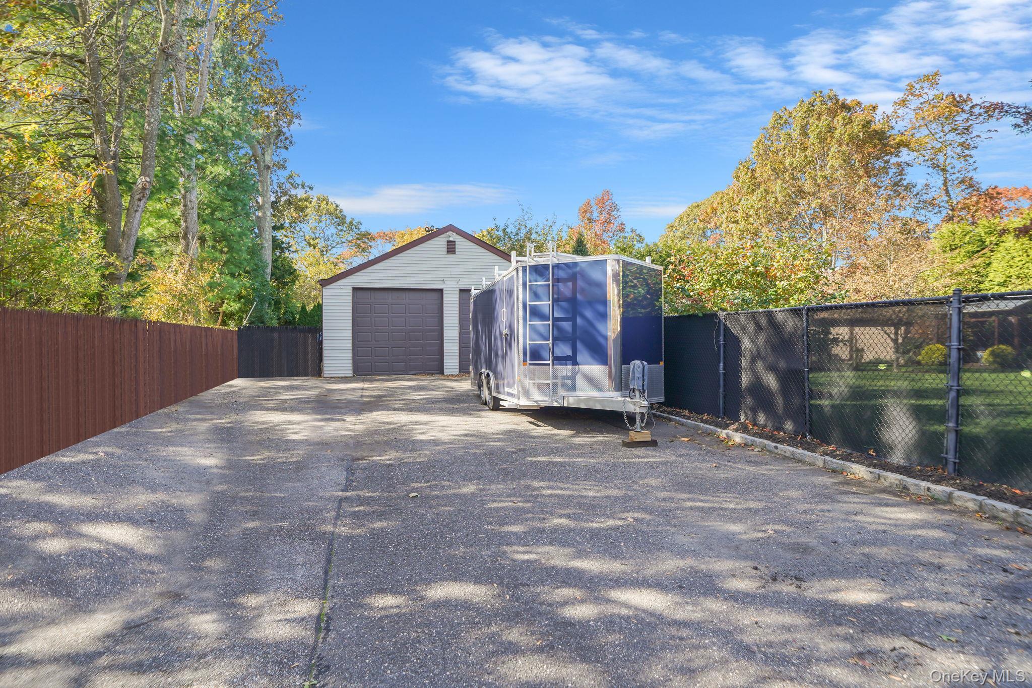 Single Family Southern Suffolk County, NY 11767, MLS-937320-3