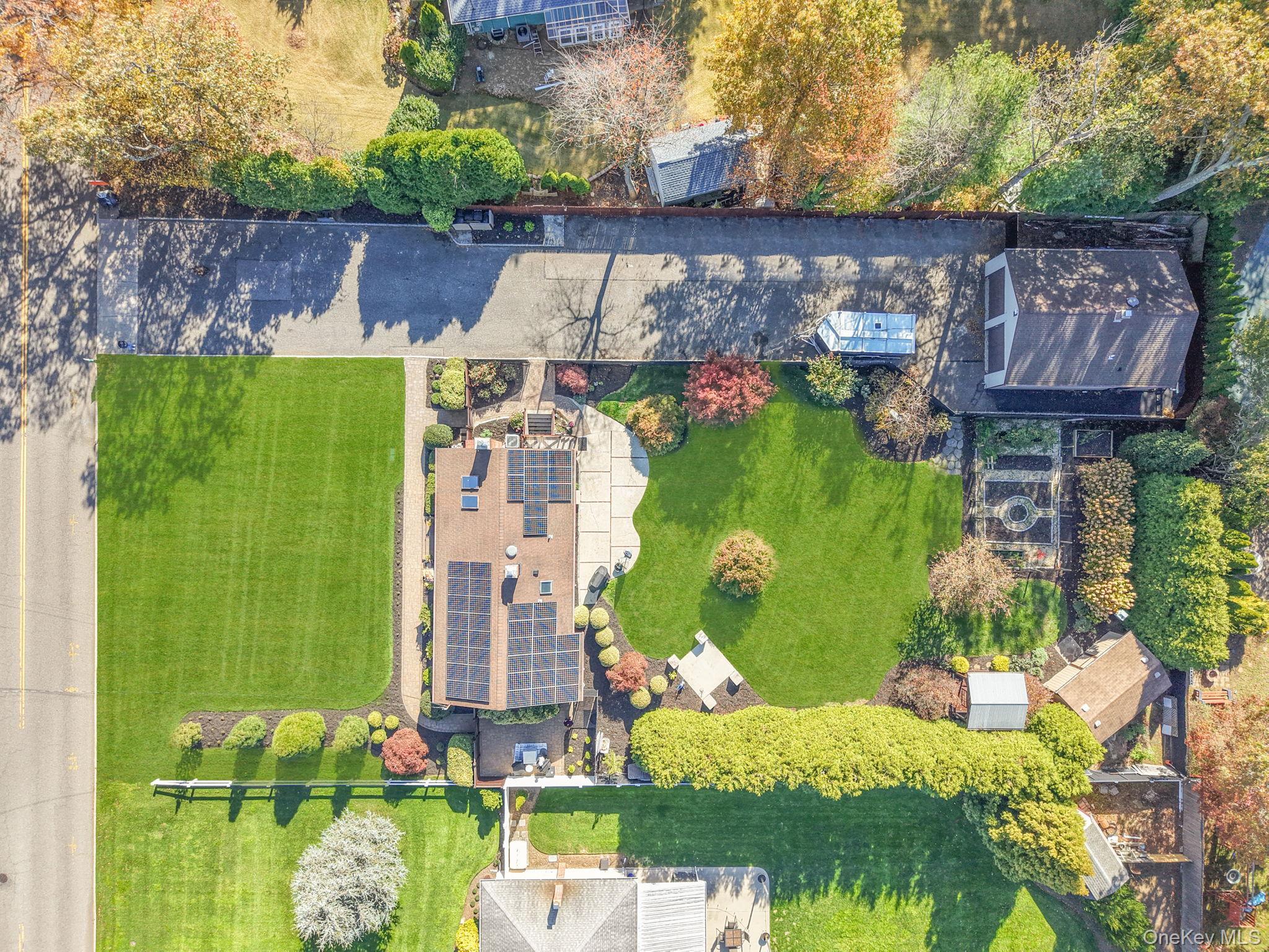 Single Family Southern Suffolk County, NY 11767, MLS-937320-37