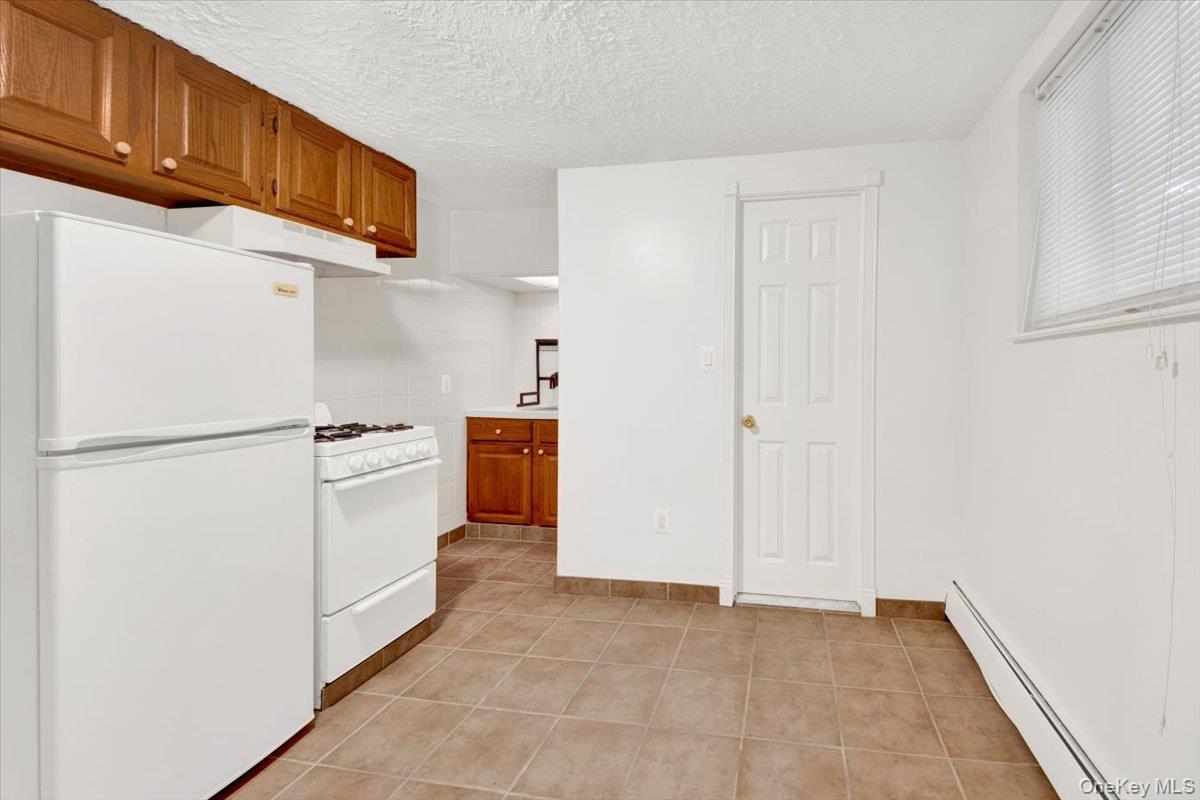 Single Family Ellsworth  Bronx, NY 10465, MLS-937409-22