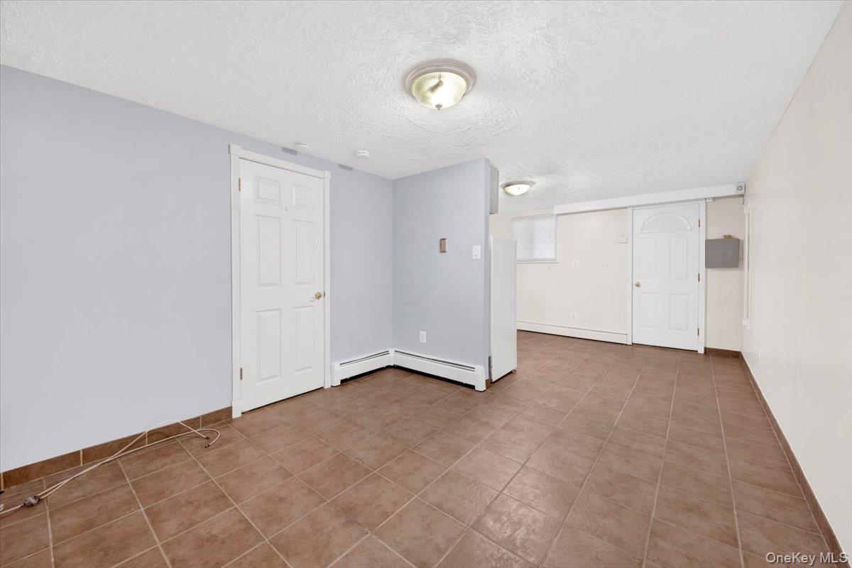 Single Family Ellsworth  Bronx, NY 10465, MLS-937409-25