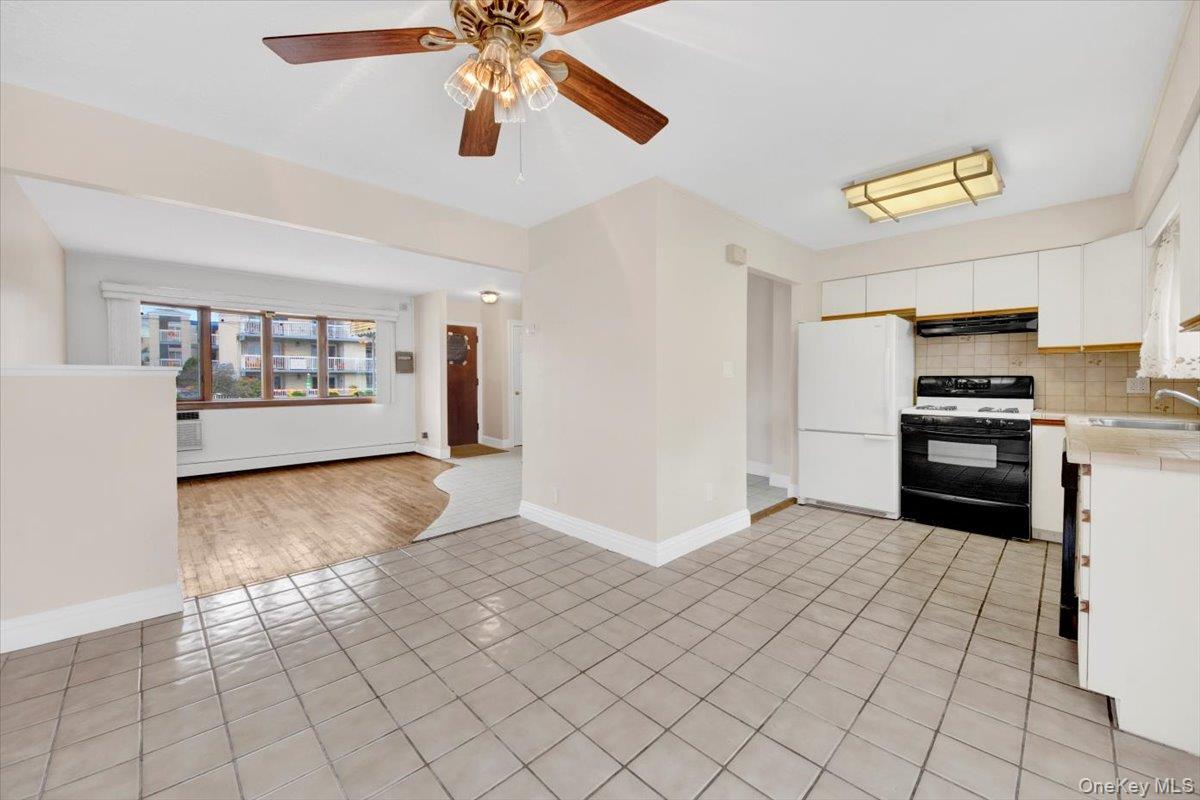 Single Family Ellsworth  Bronx, NY 10465, MLS-937409-7