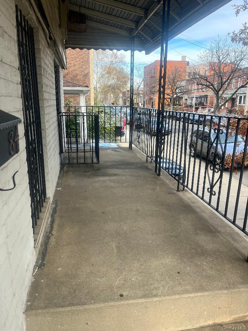 Single Family 33rd  Queens, NY 11105, MLS-937439-2