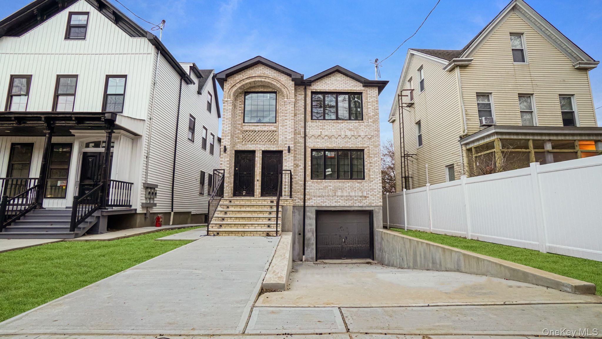 Single Family 234th  Bronx, NY 10470, MLS-937457-6