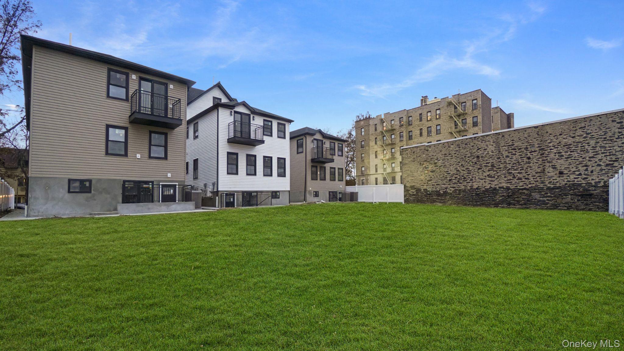 Single Family 234th  Bronx, NY 10470, MLS-937457-9