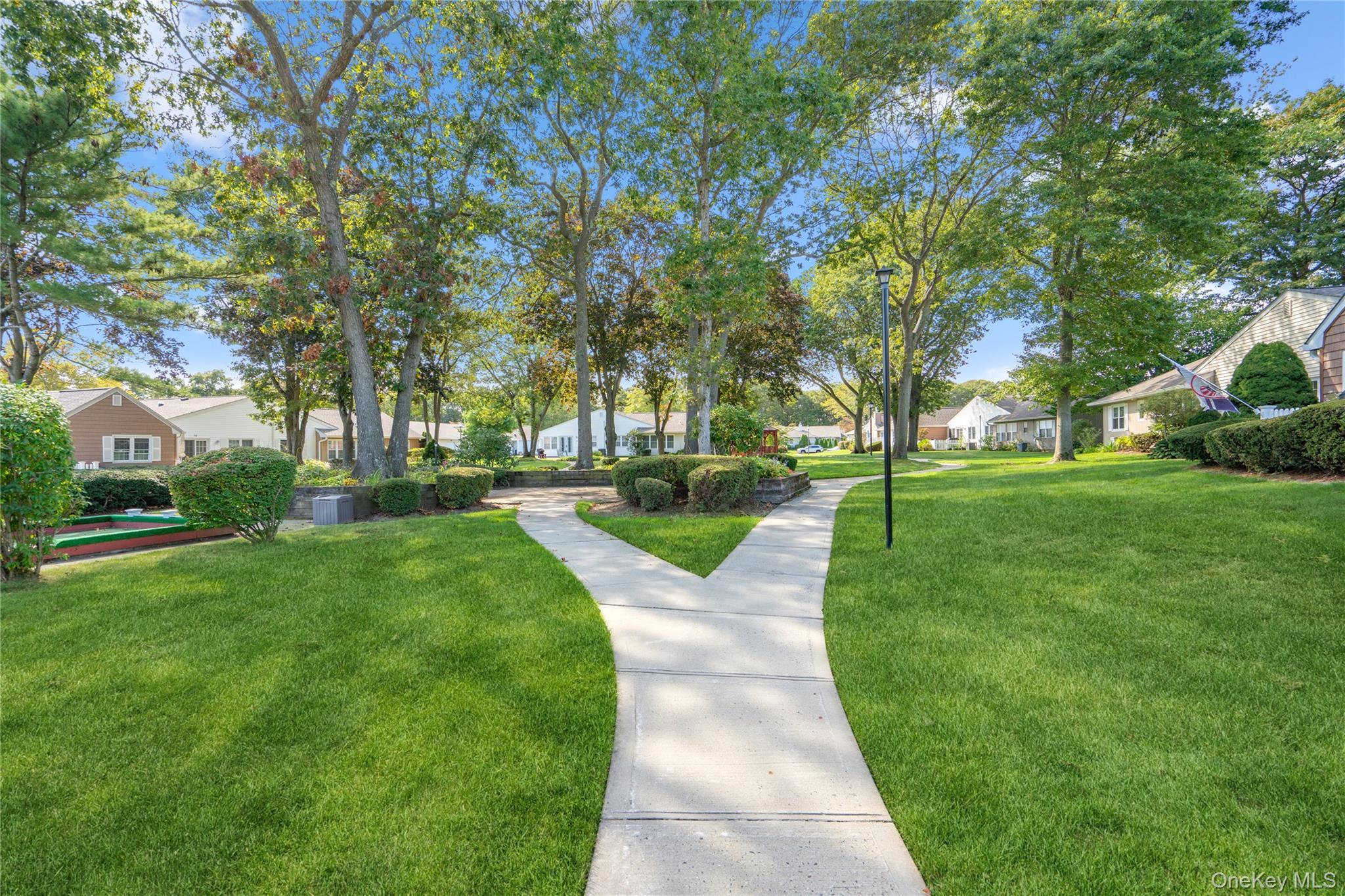 Single Family Revere  Suffolk County, NY 11782, MLS-937491-28