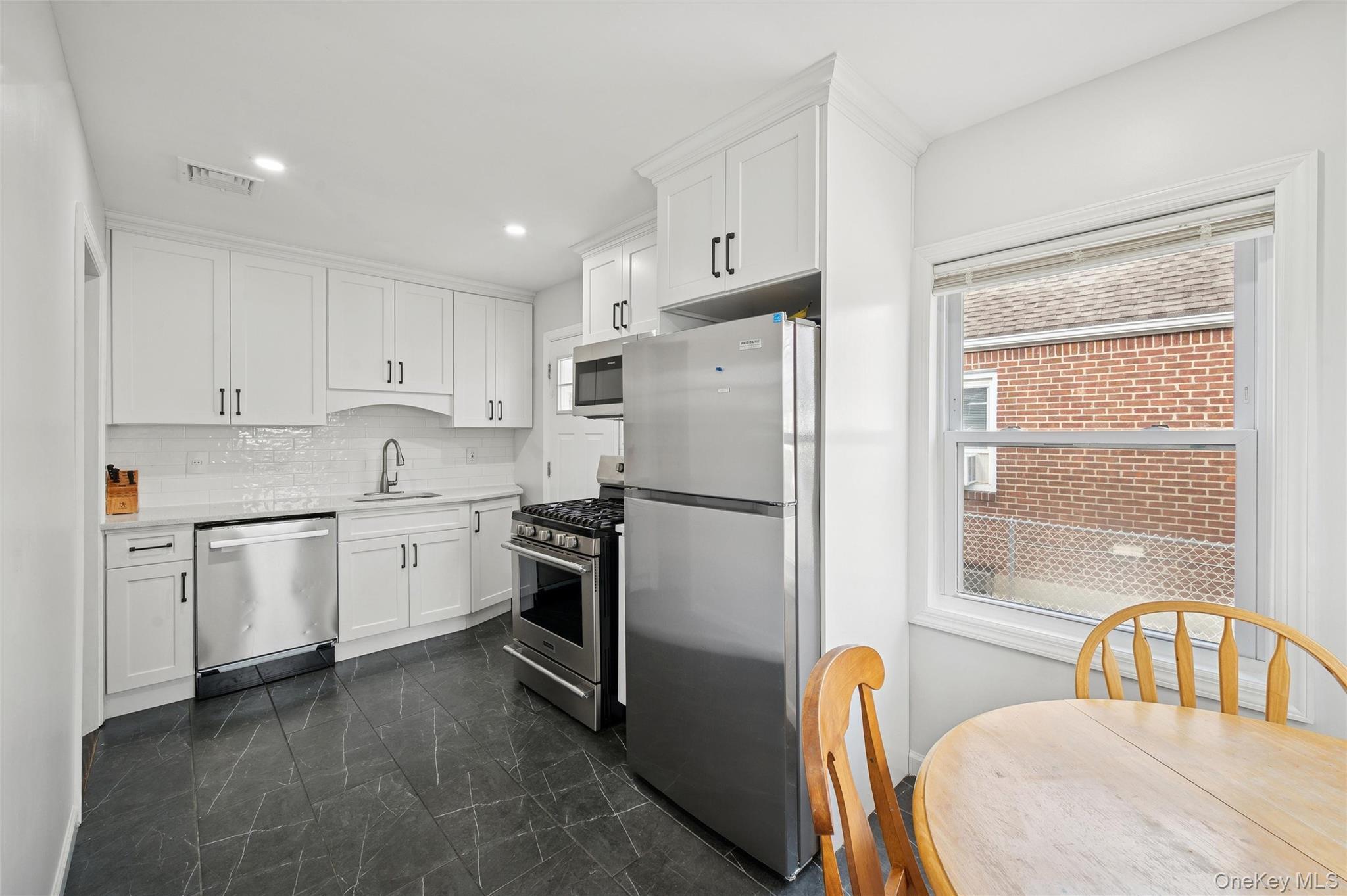 Single Family Caroline  Nassau County, NY 11010, MLS-937543-10