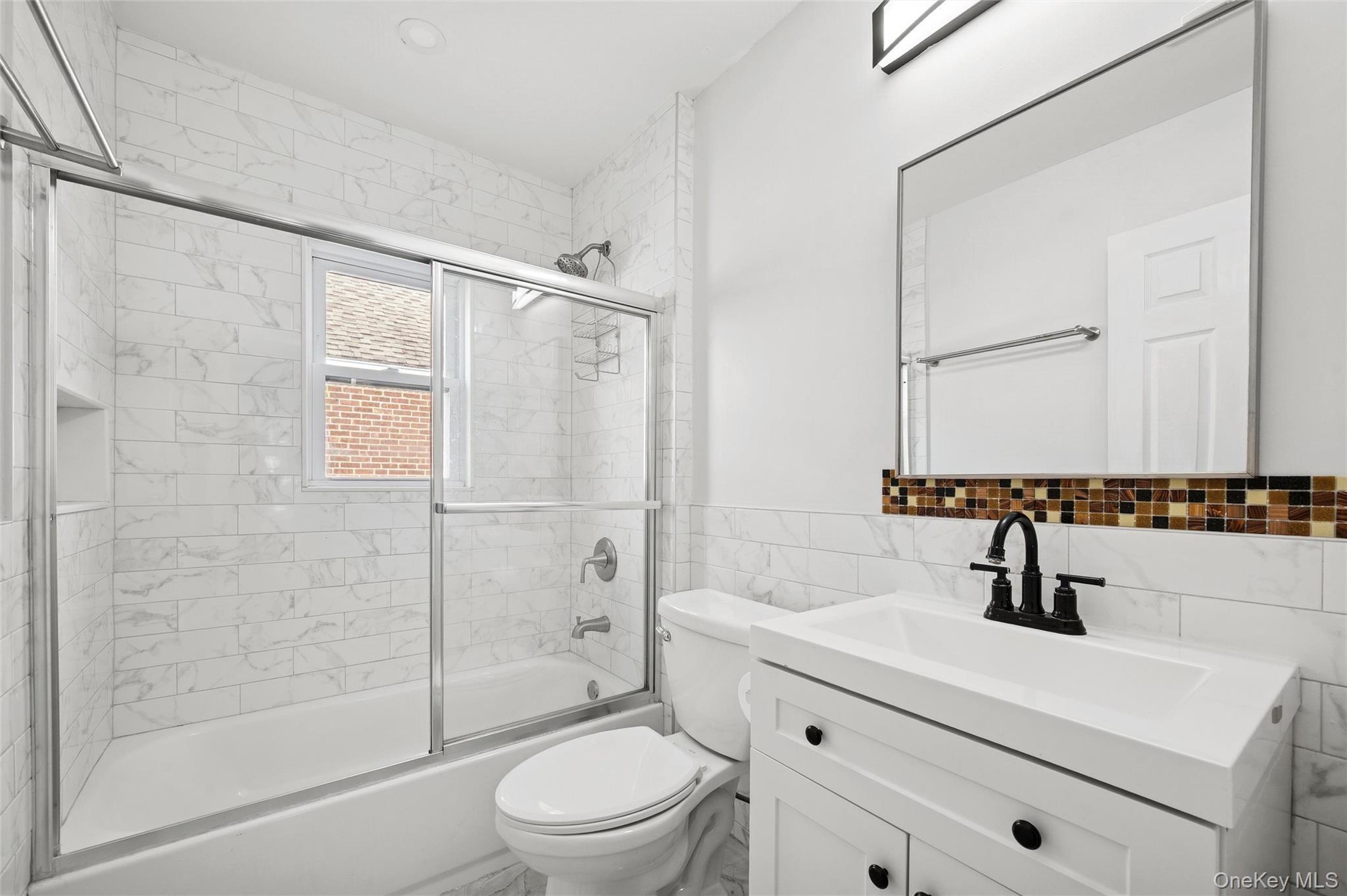 Single Family Caroline  Nassau County, NY 11010, MLS-937543-18