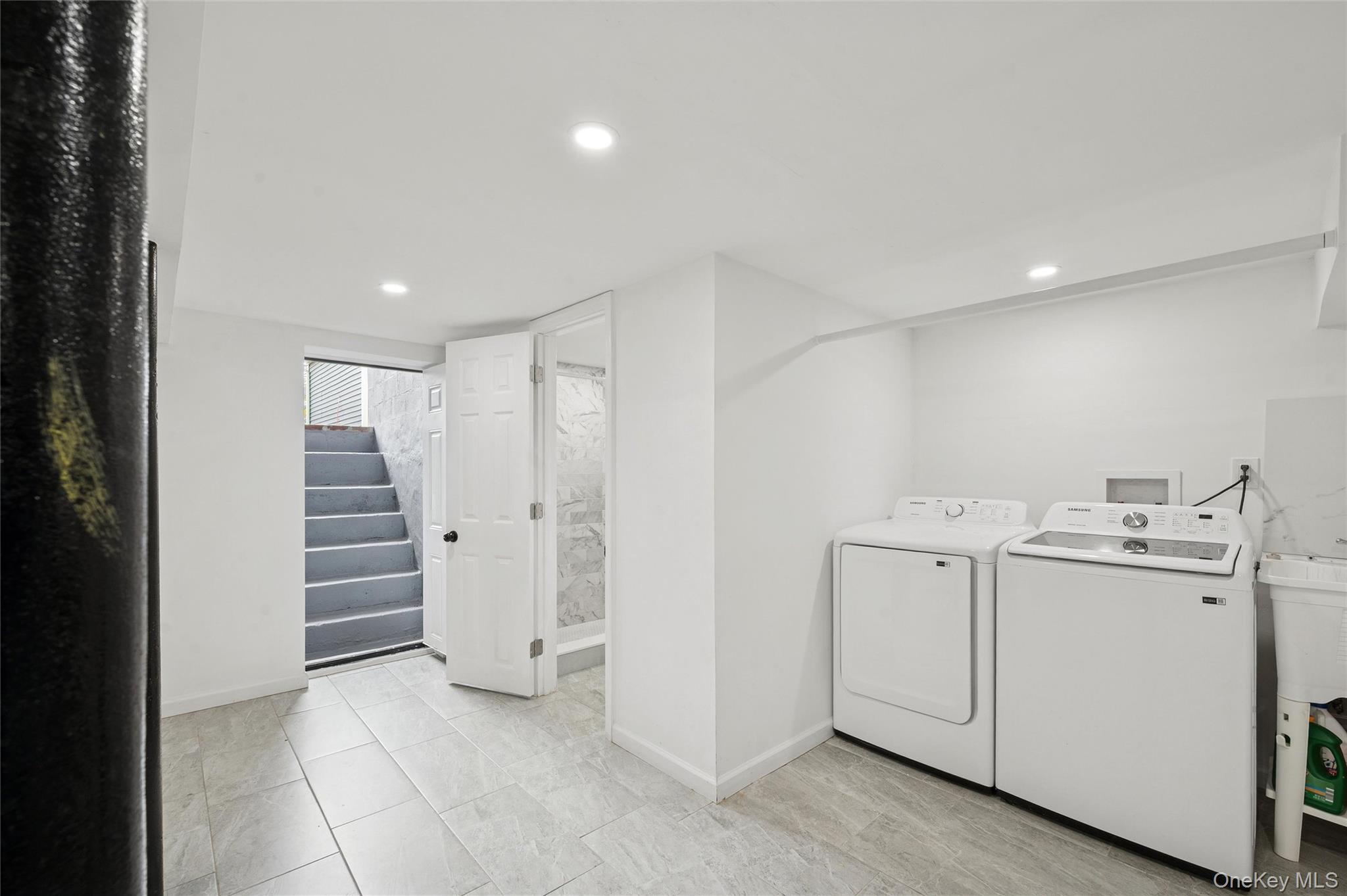 Single Family Caroline  Nassau County, NY 11010, MLS-937543-22