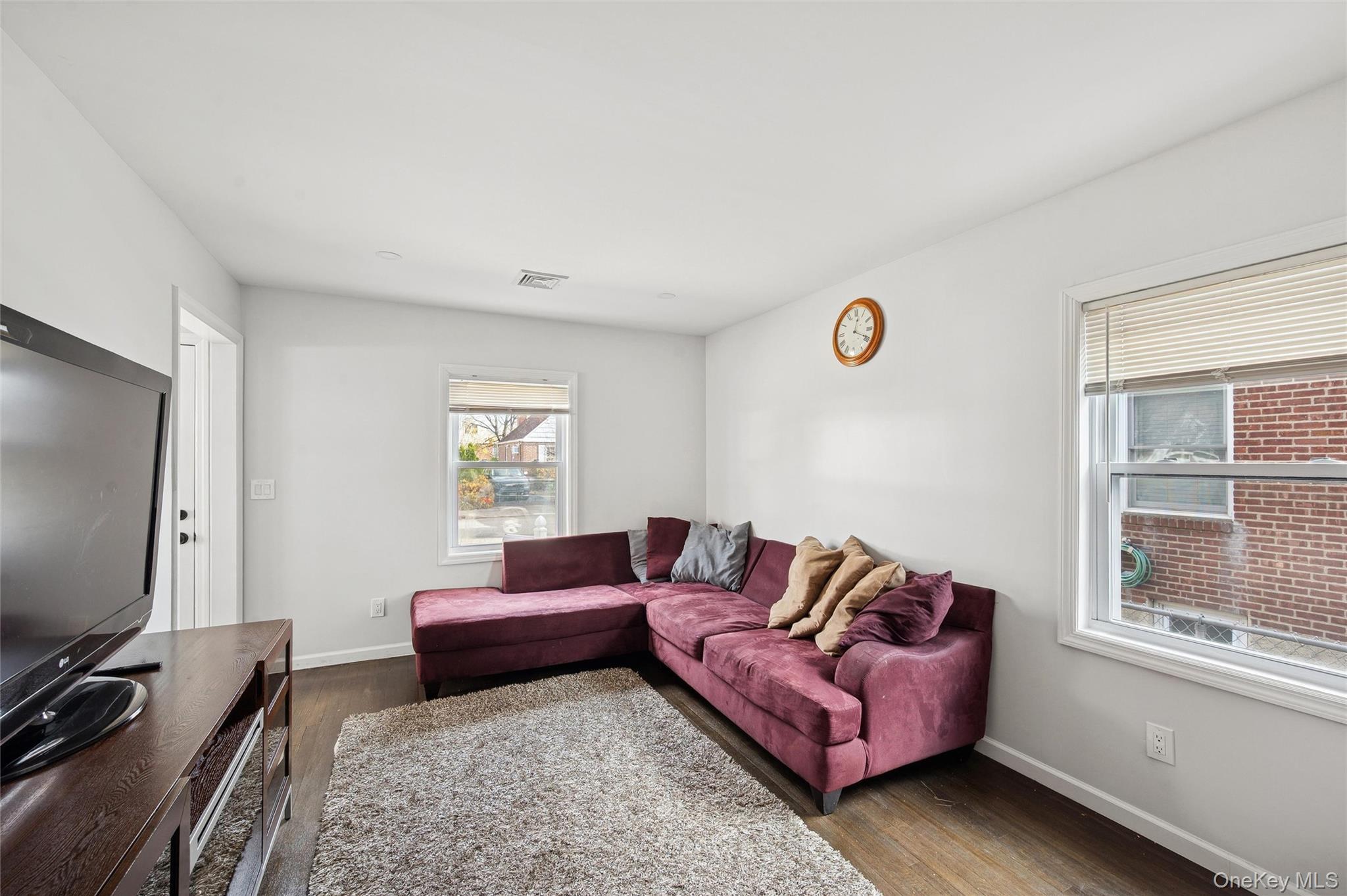 Single Family Caroline  Nassau County, NY 11010, MLS-937543-6