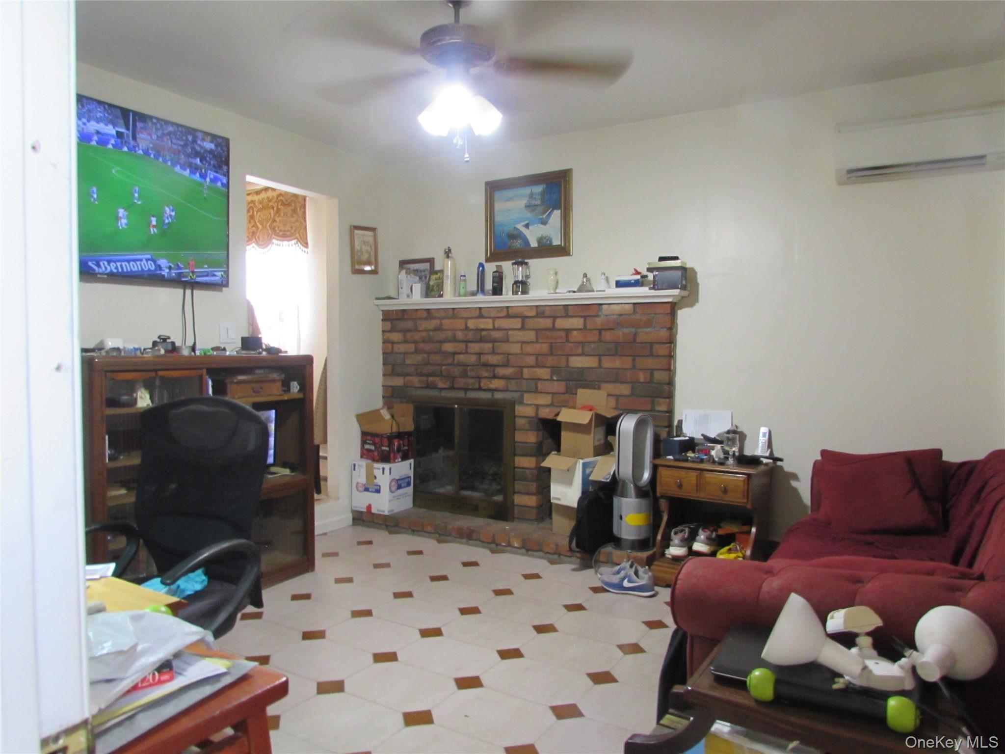 Single Family Windmill Suffolk County, NY 11704, MLS-937550-10