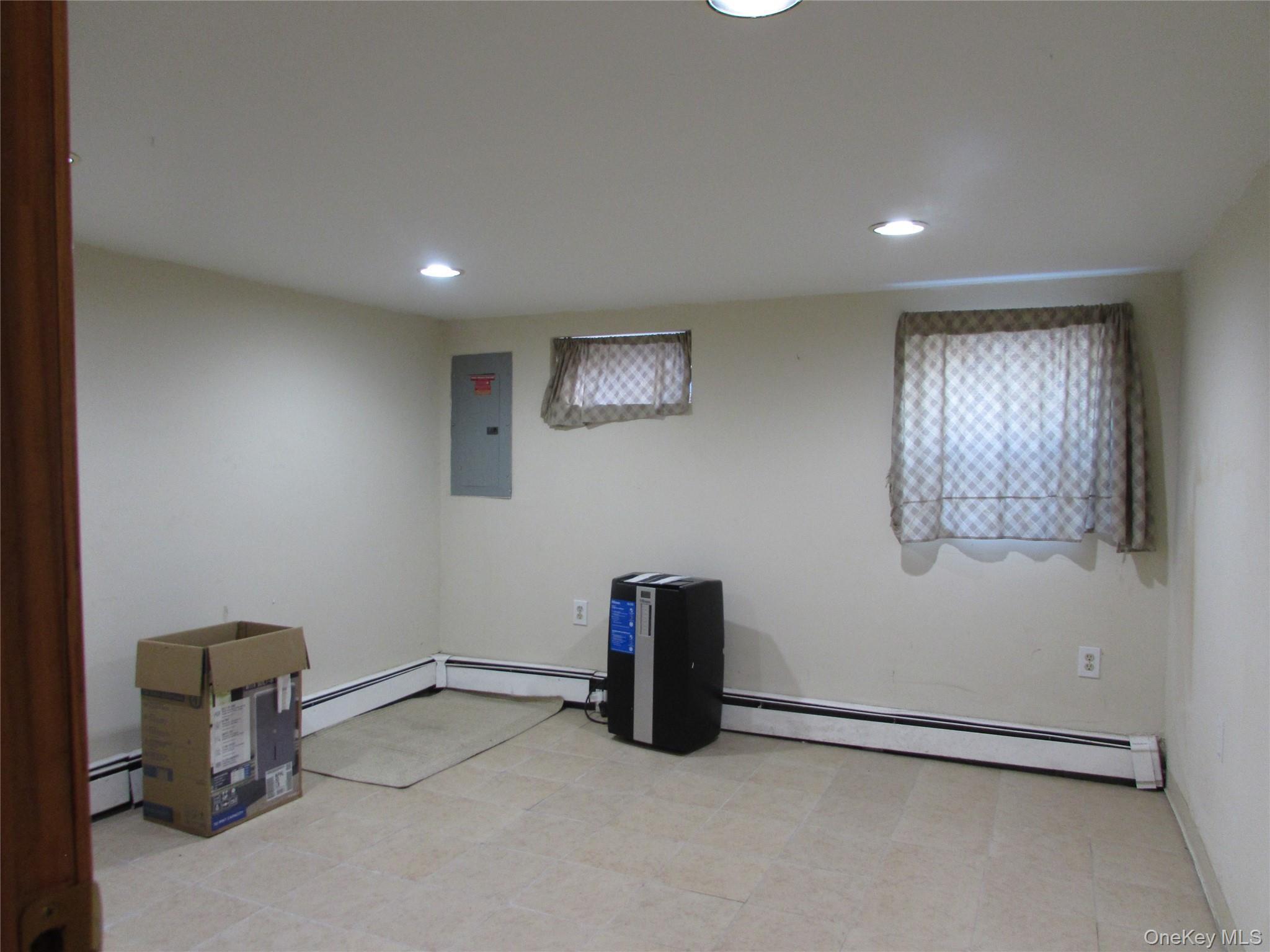 Single Family Windmill Suffolk County, NY 11704, MLS-937550-13