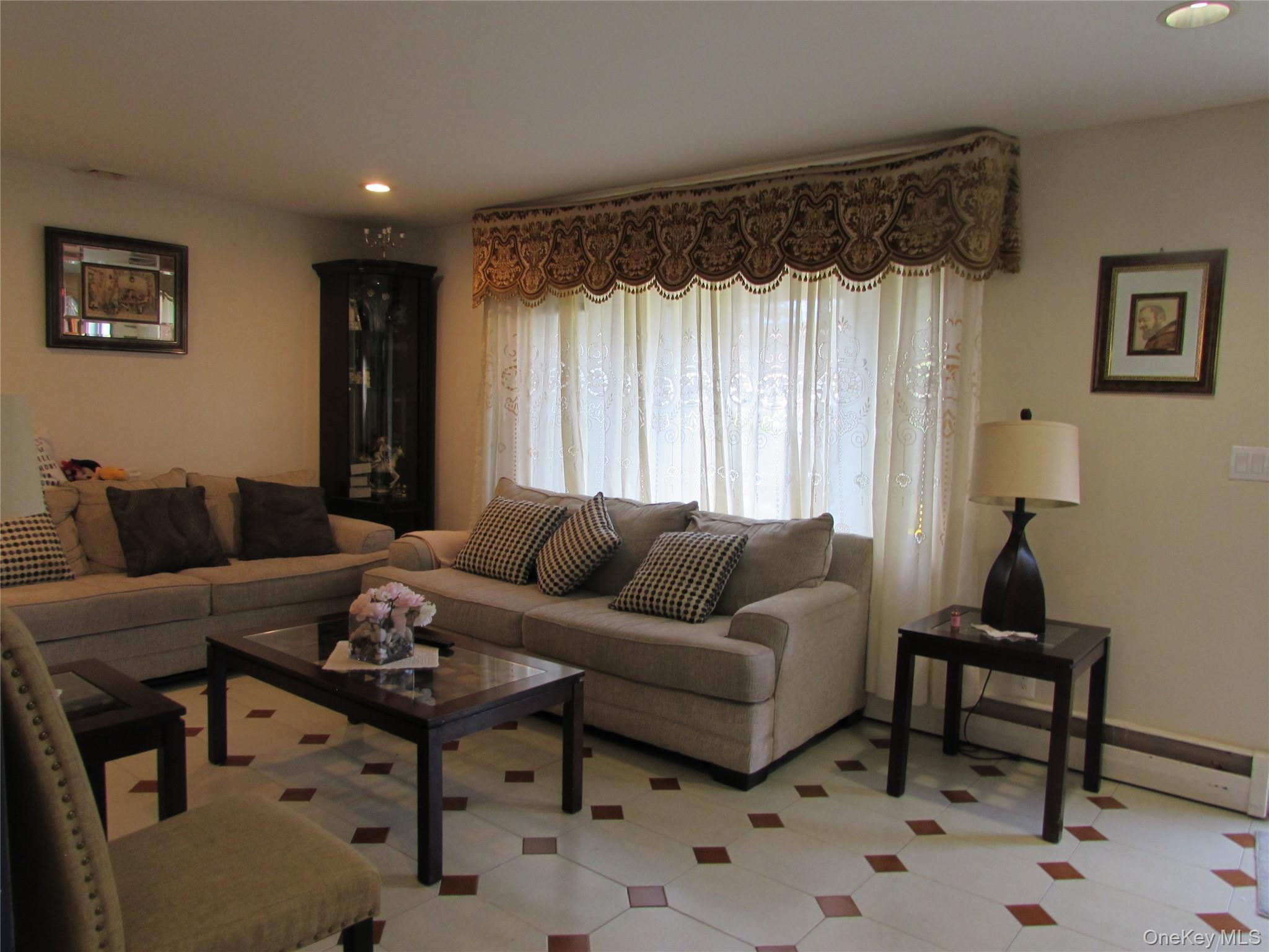 Single Family Windmill Suffolk County, NY 11704, MLS-937550-4