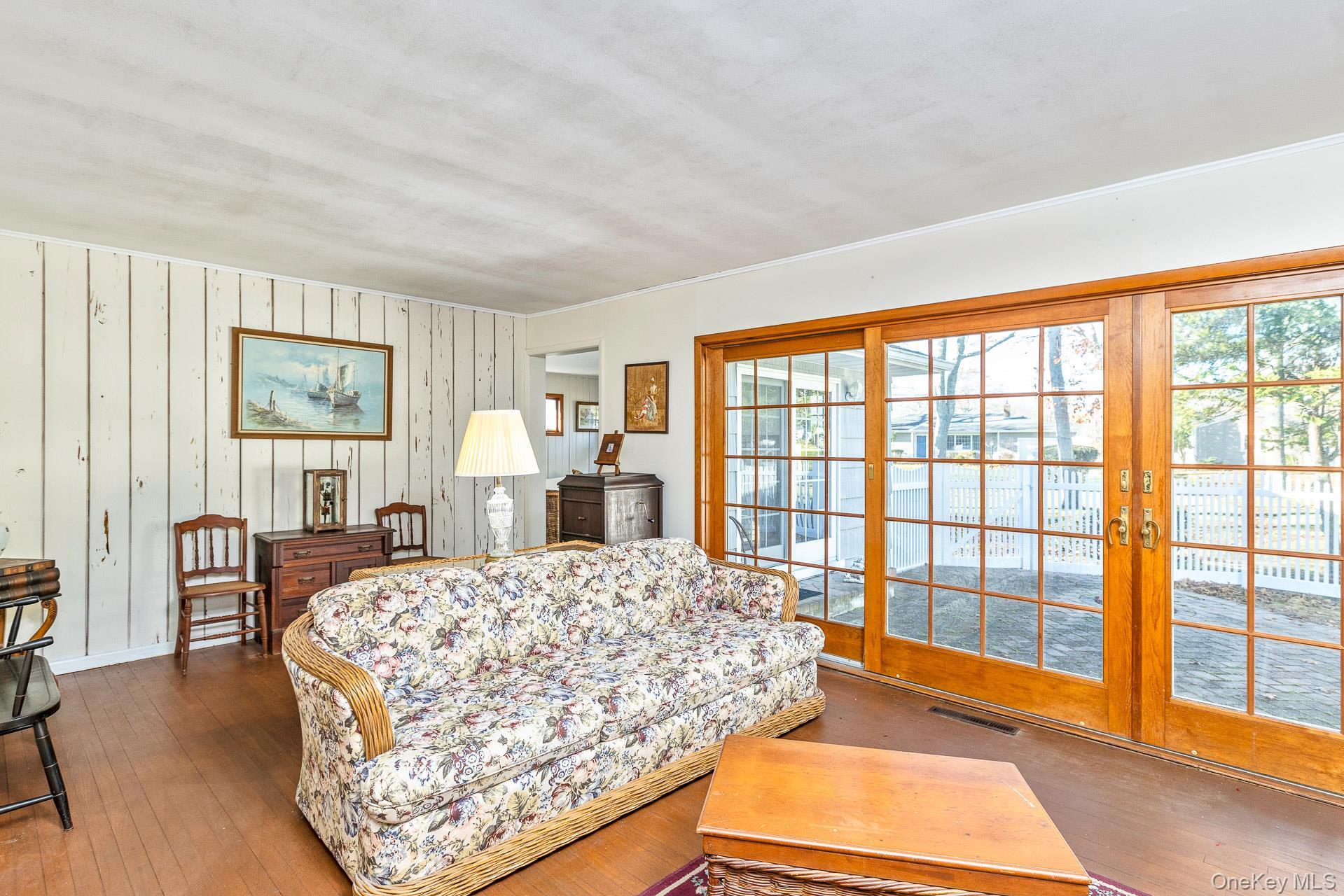 Single Family Whiting Suffolk County, NY 11942, MLS-937598-10