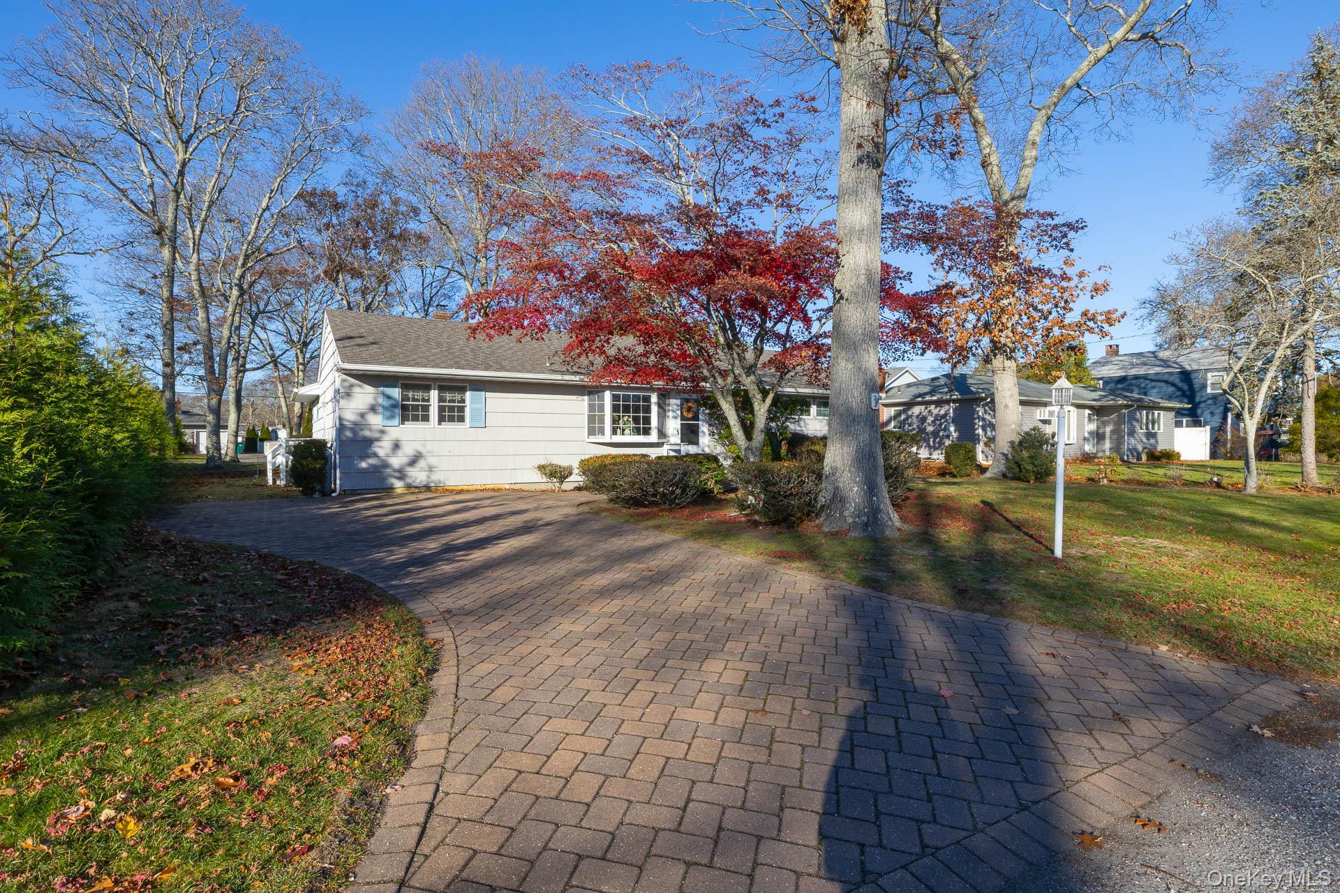 Single Family Whiting Suffolk County, NY 11942, MLS-937598-2