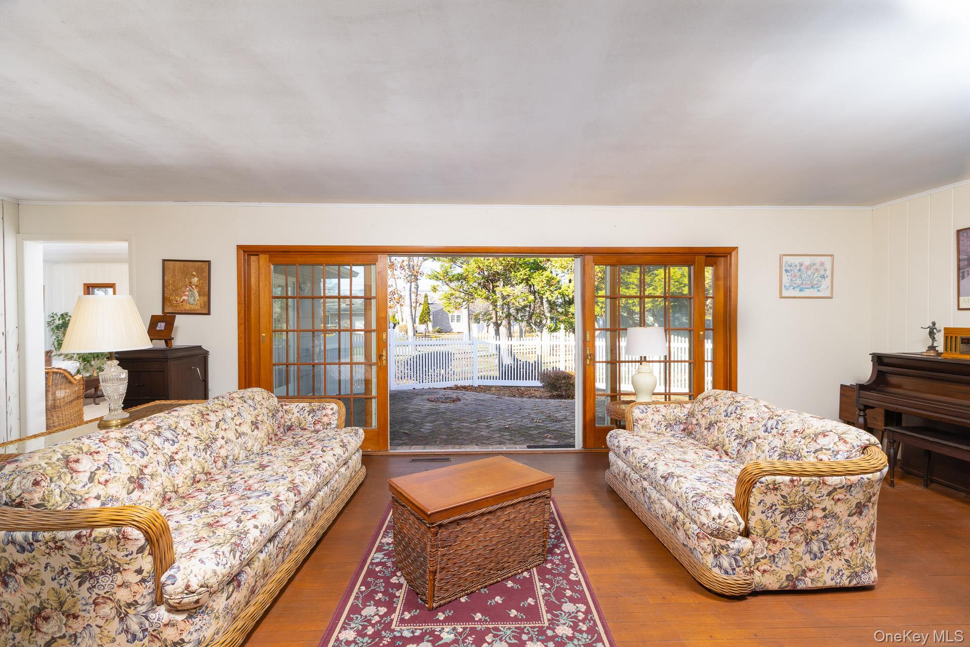 Single Family Whiting Suffolk County, NY 11942, MLS-937598-8