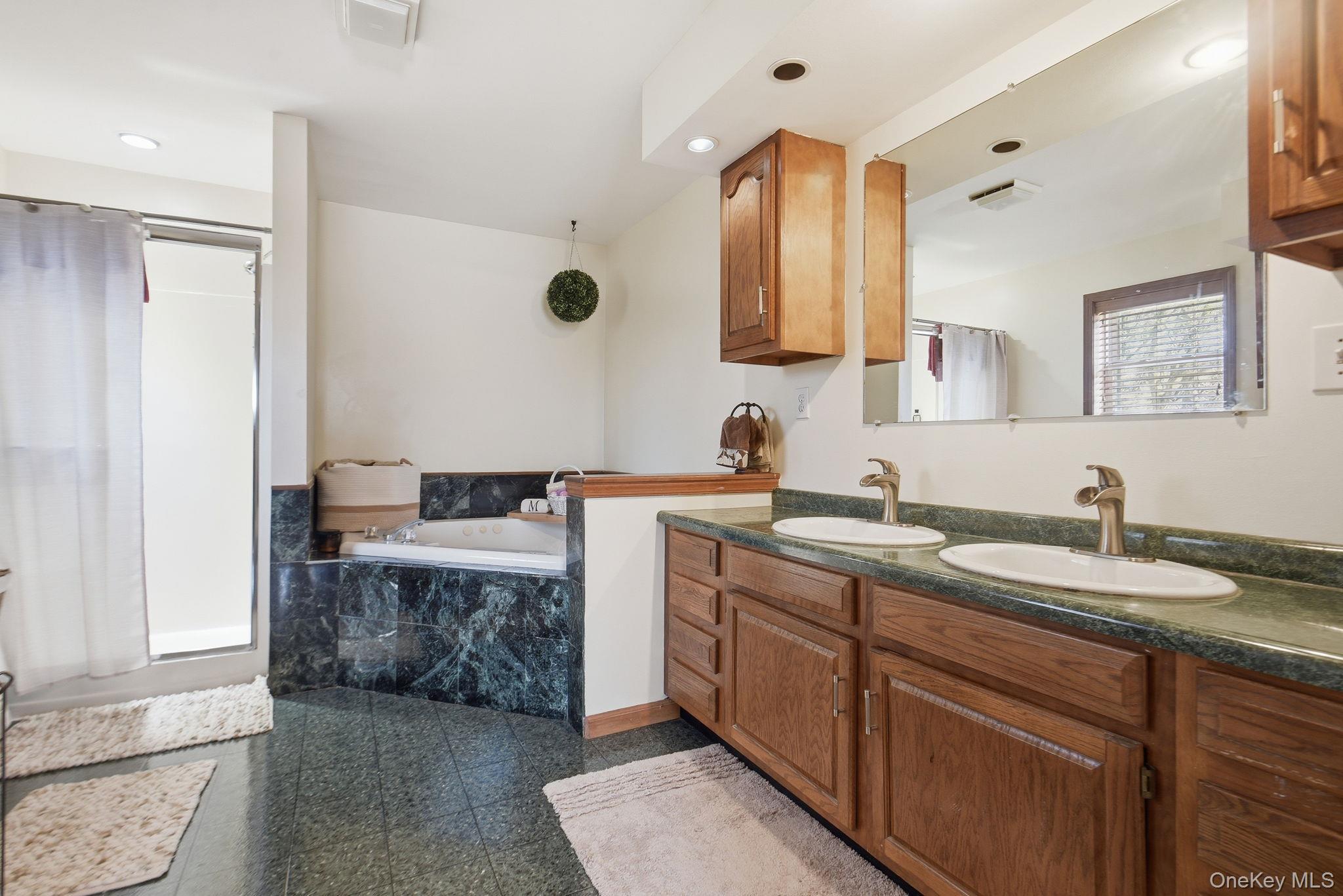 Single Family Degarmo  Dutchess County, NY 12603, MLS-937631-27