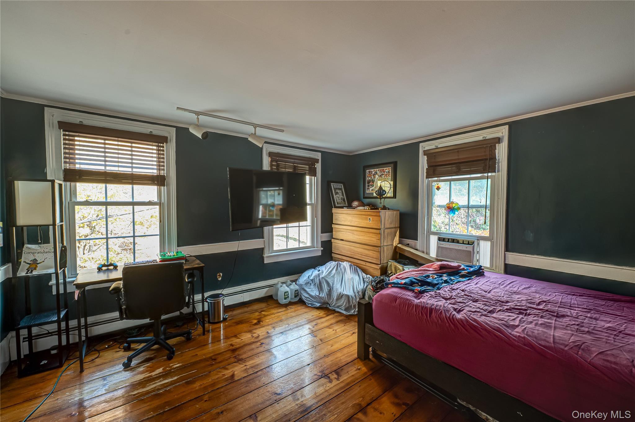 Single Family Bleeker Suffolk County, NY 11777, MLS-937633-29