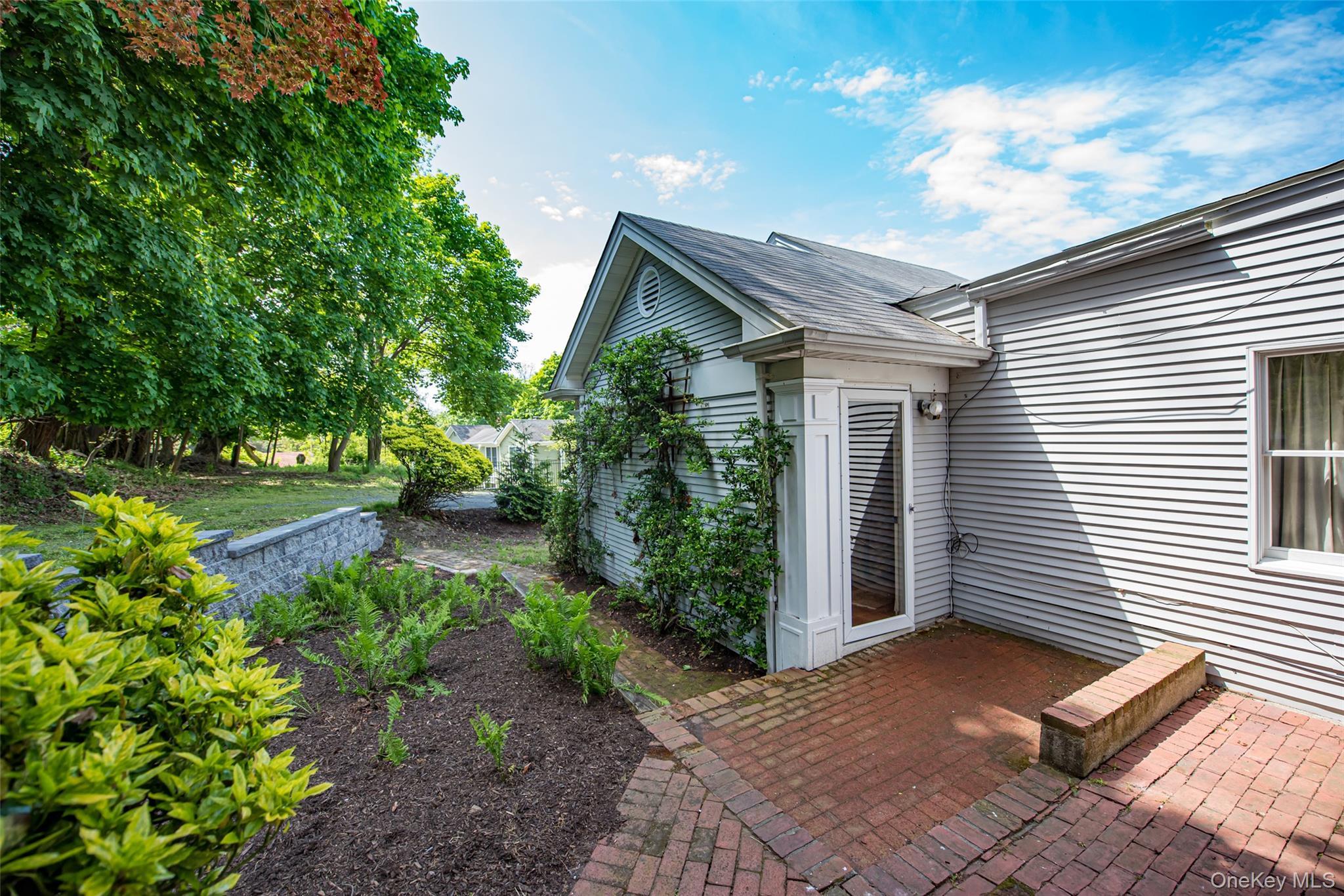 Single Family Bleeker Suffolk County, NY 11777, MLS-937633-36