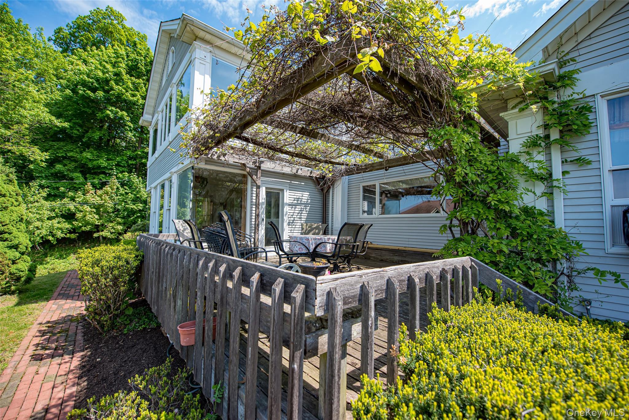 Single Family Bleeker Suffolk County, NY 11777, MLS-937633-37