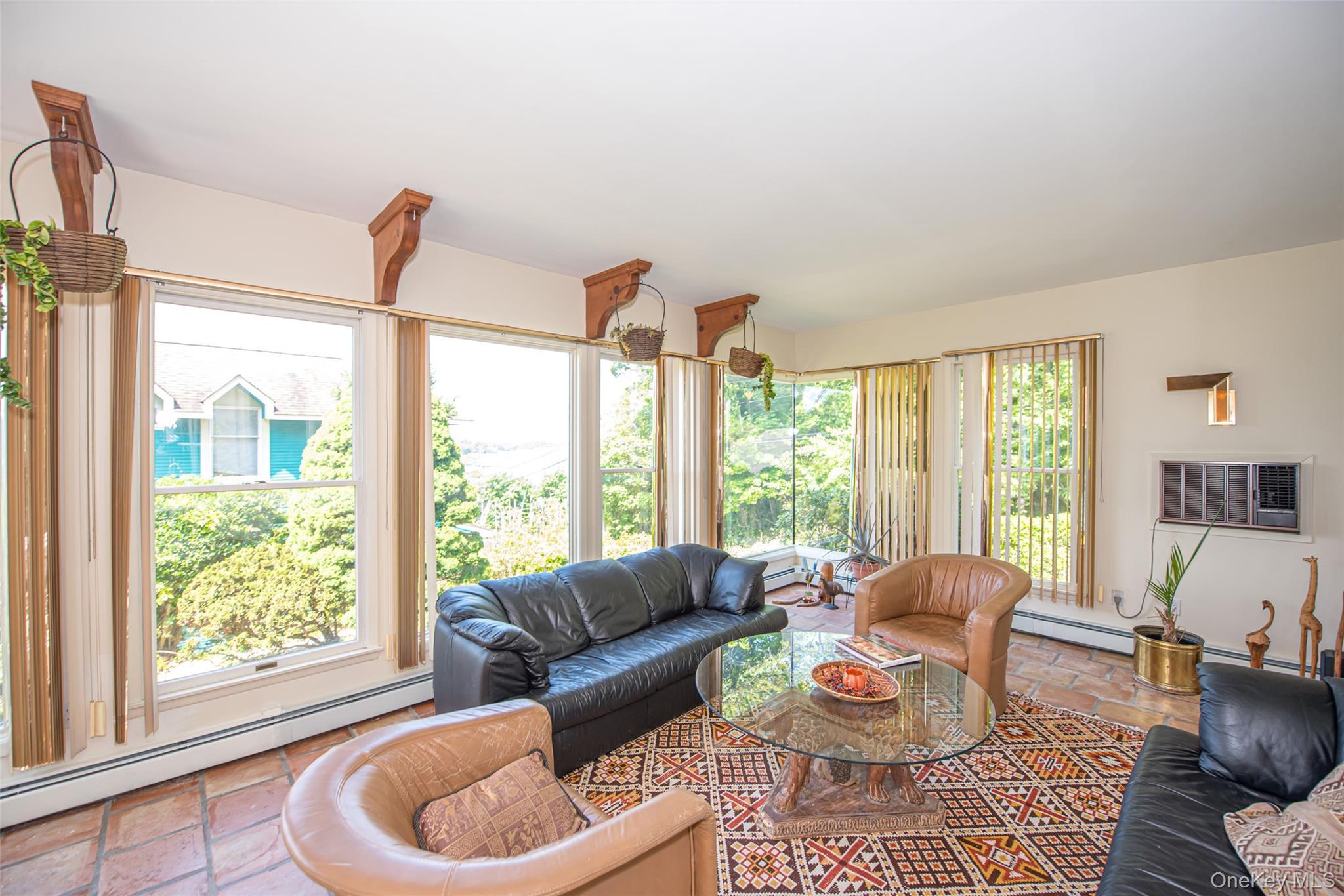 Single Family Bleeker Suffolk County, NY 11777, MLS-937633-4