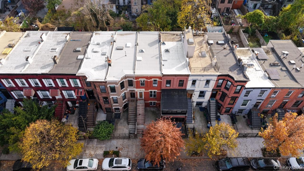 Single Family Hull  Brooklyn, NY 11233, MLS-937651-33