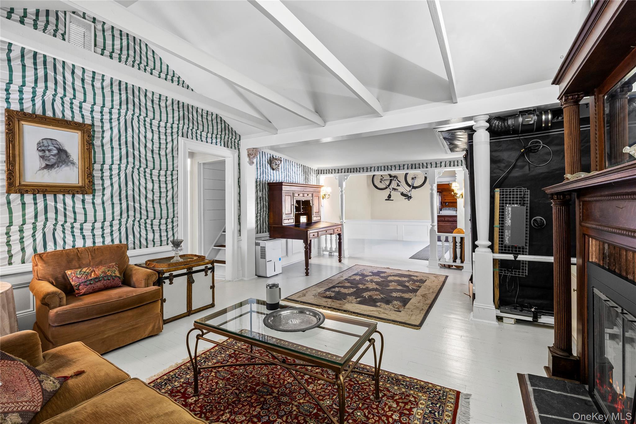 Single Family Middle Suffolk County, NY 11705, MLS-937714-13