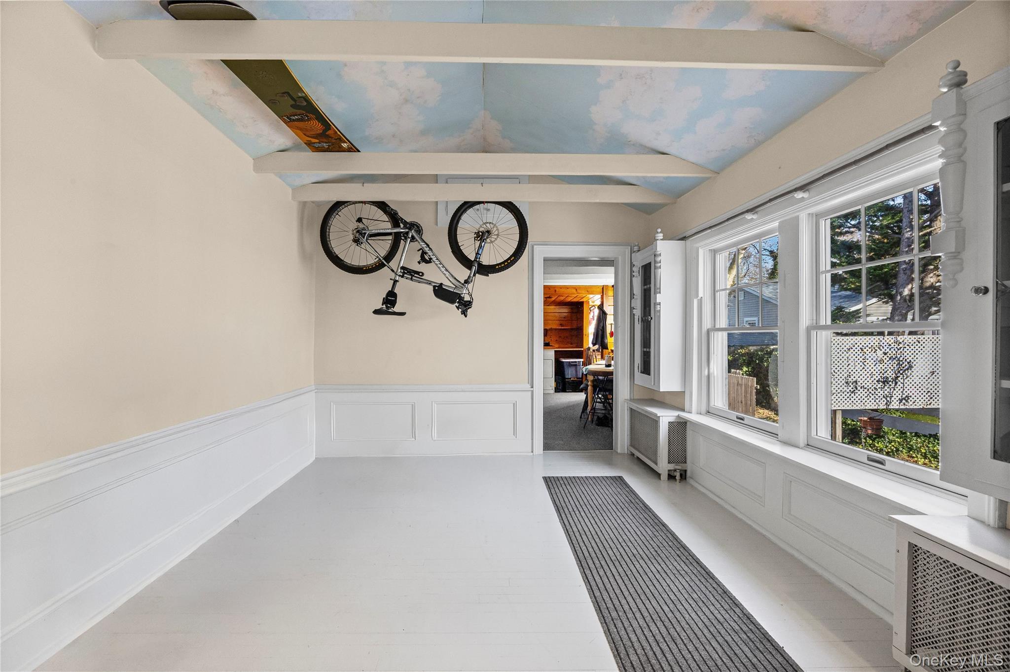 Single Family Middle Suffolk County, NY 11705, MLS-937714-16