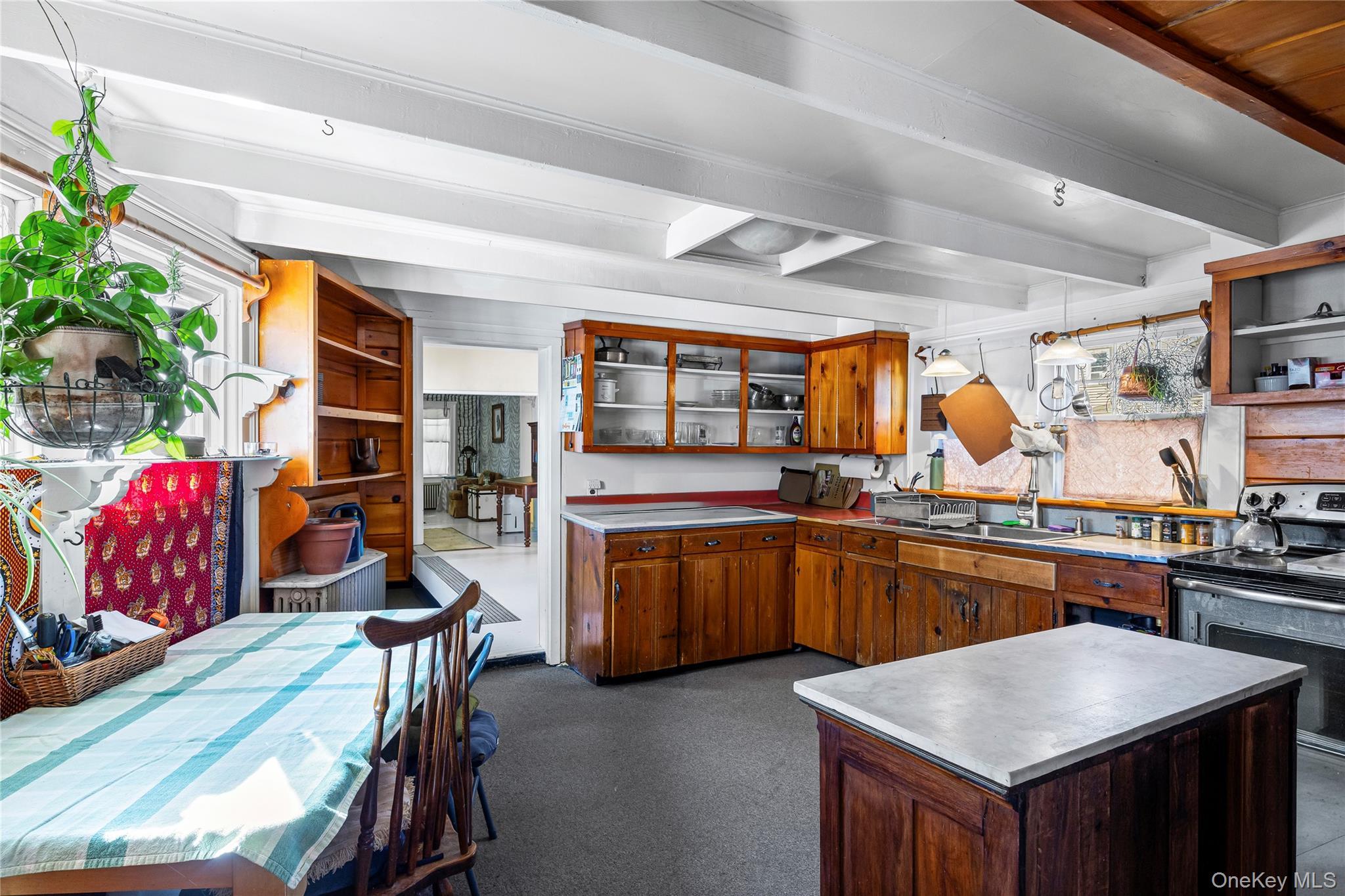 Single Family Middle Suffolk County, NY 11705, MLS-937714-21