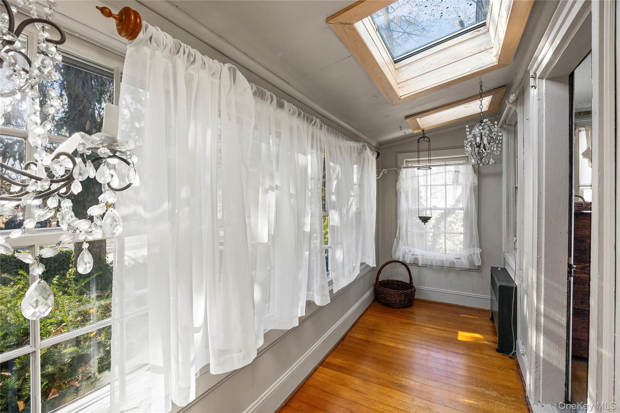 Single Family Middle Suffolk County, NY 11705, MLS-937714-26