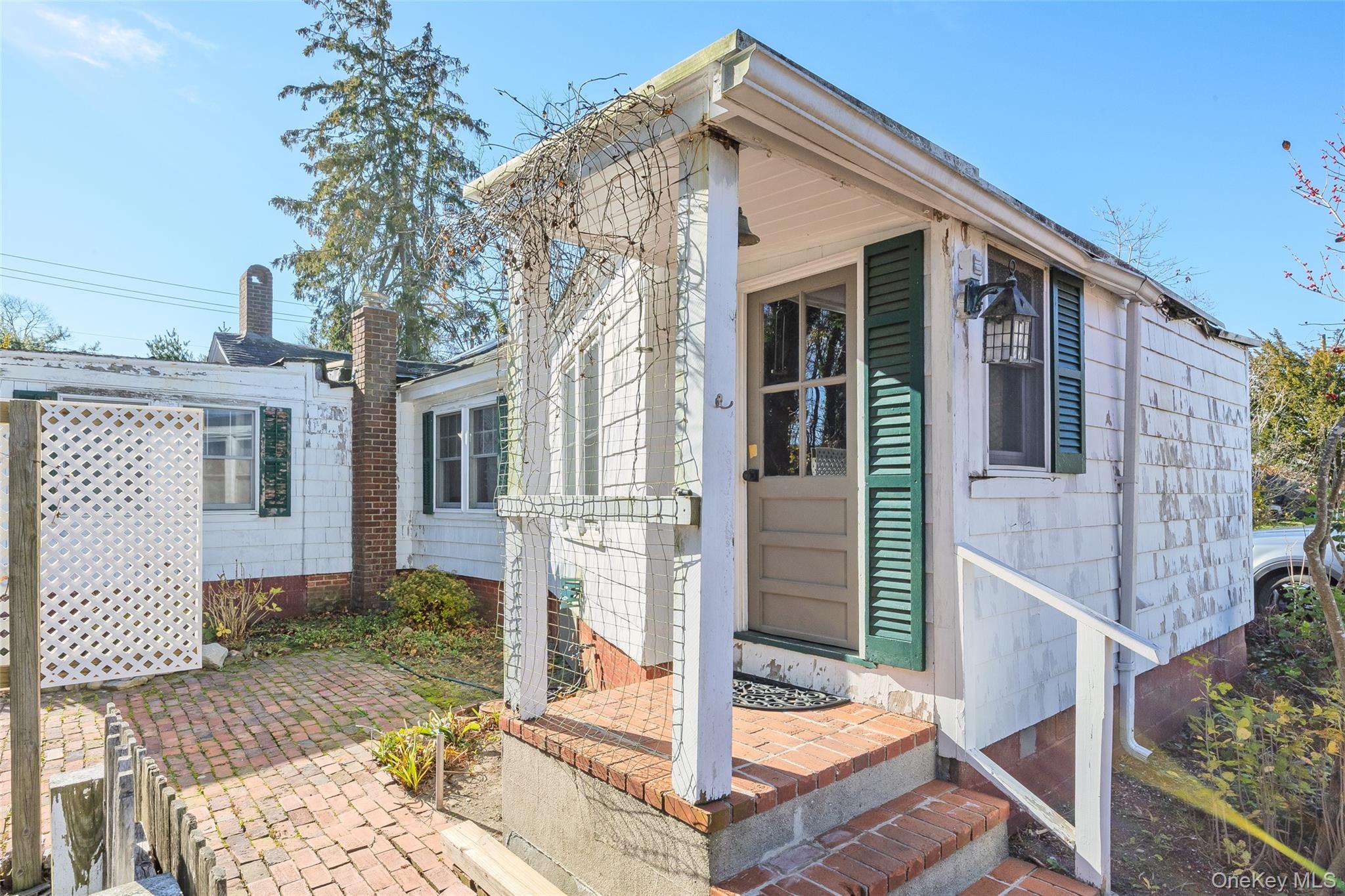 Single Family Middle Suffolk County, NY 11705, MLS-937714-34