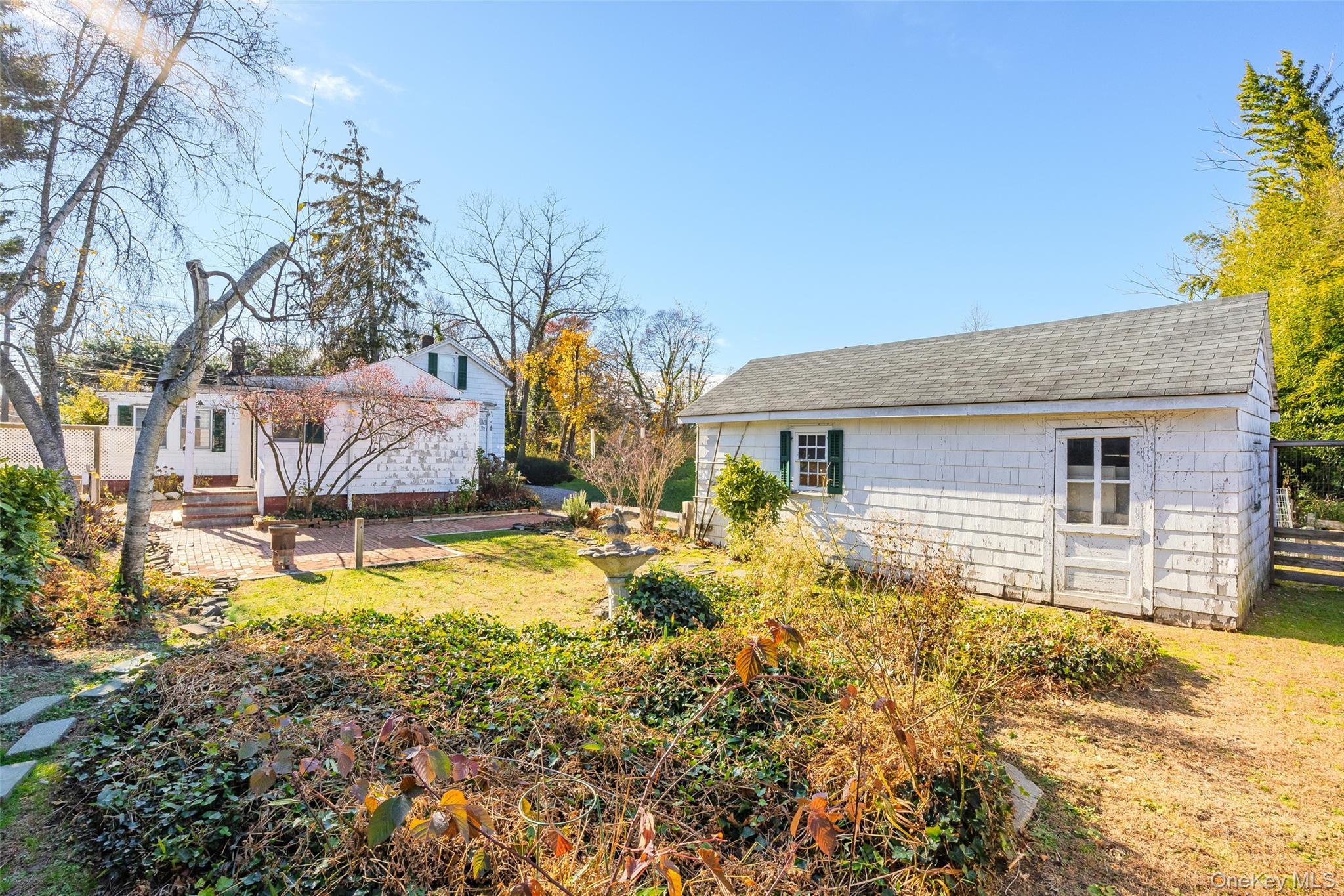 Single Family Middle Suffolk County, NY 11705, MLS-937714-39