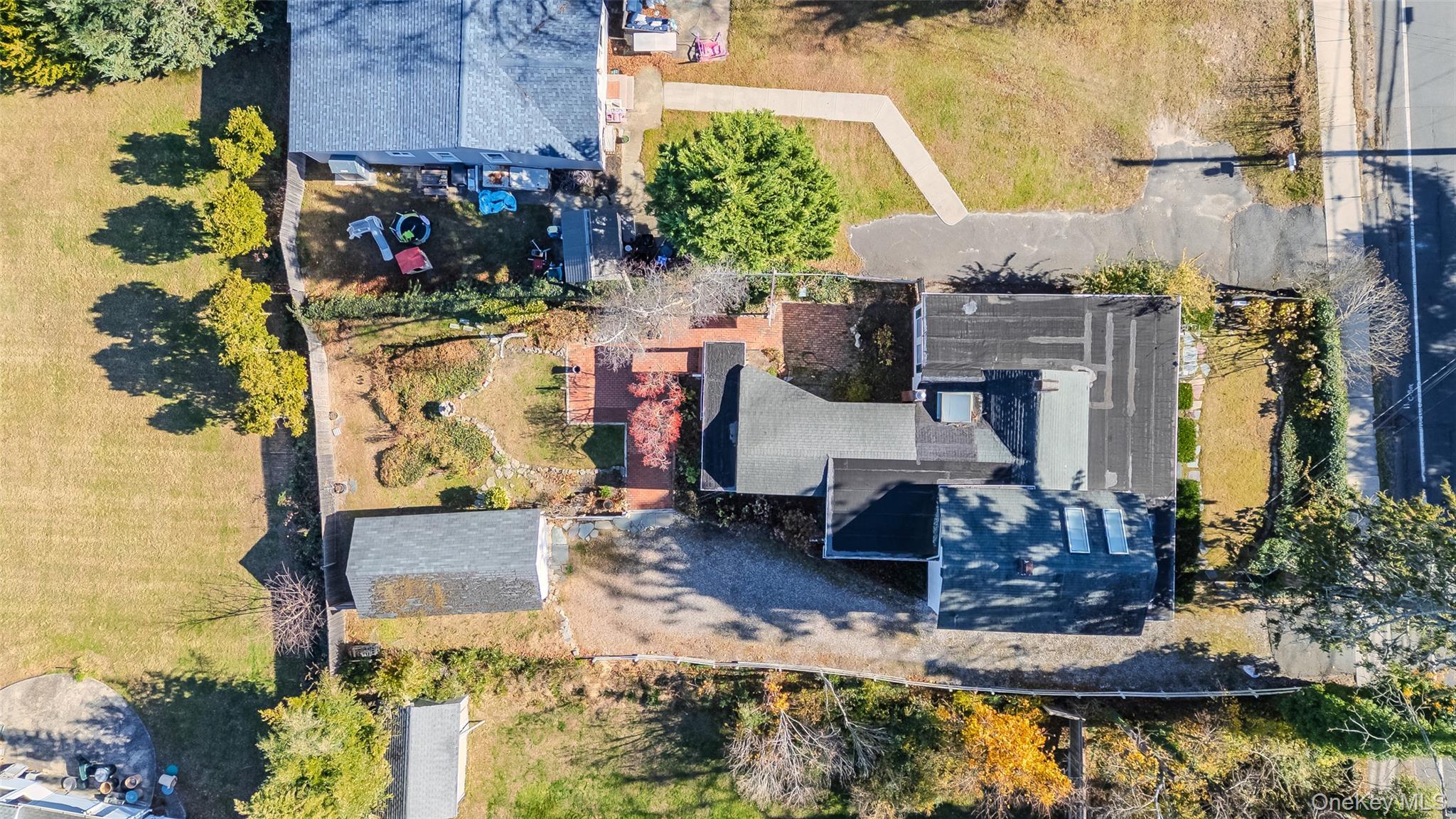 Single Family Middle Suffolk County, NY 11705, MLS-937714-41