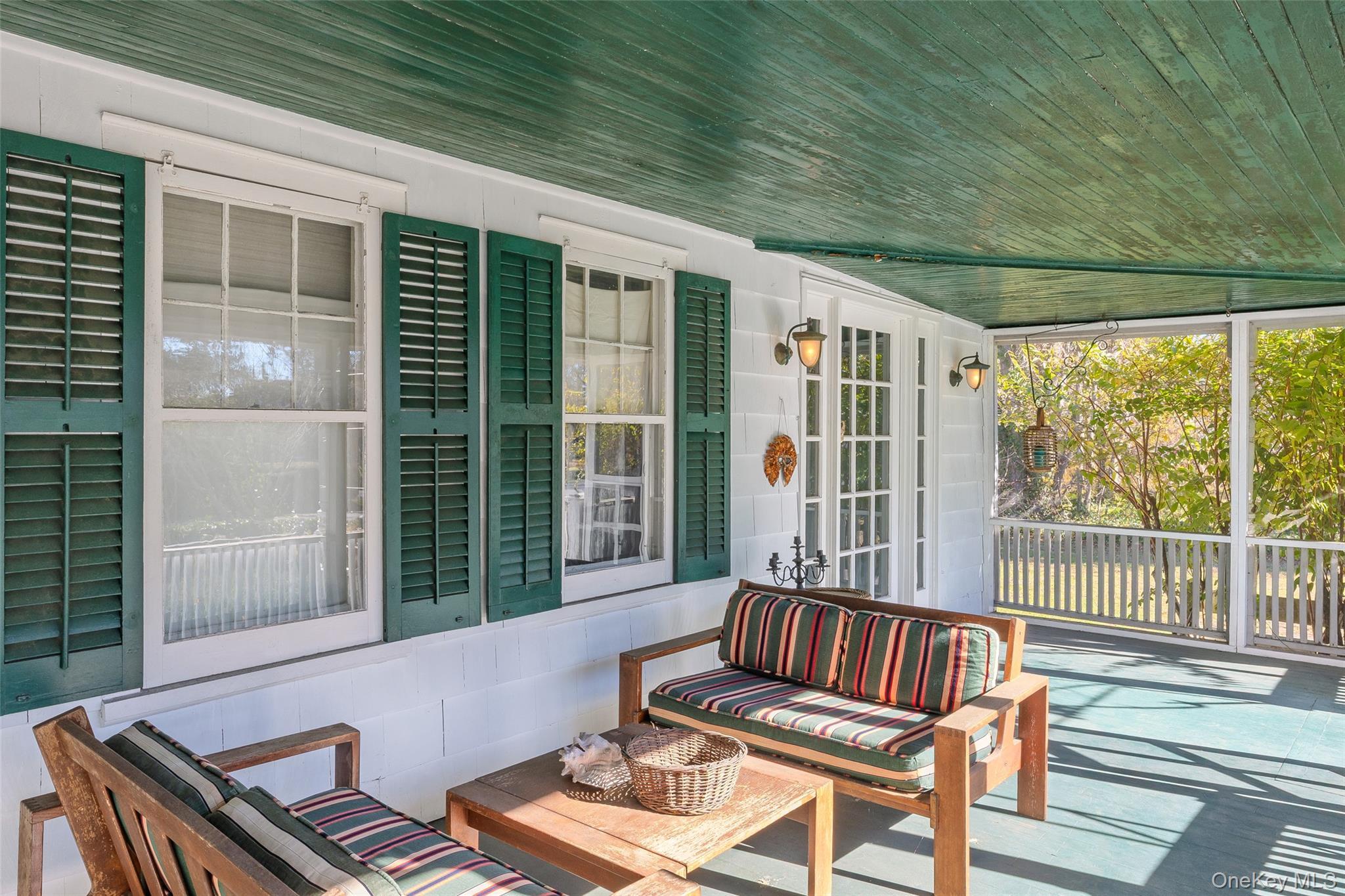 Single Family Middle Suffolk County, NY 11705, MLS-937714-5