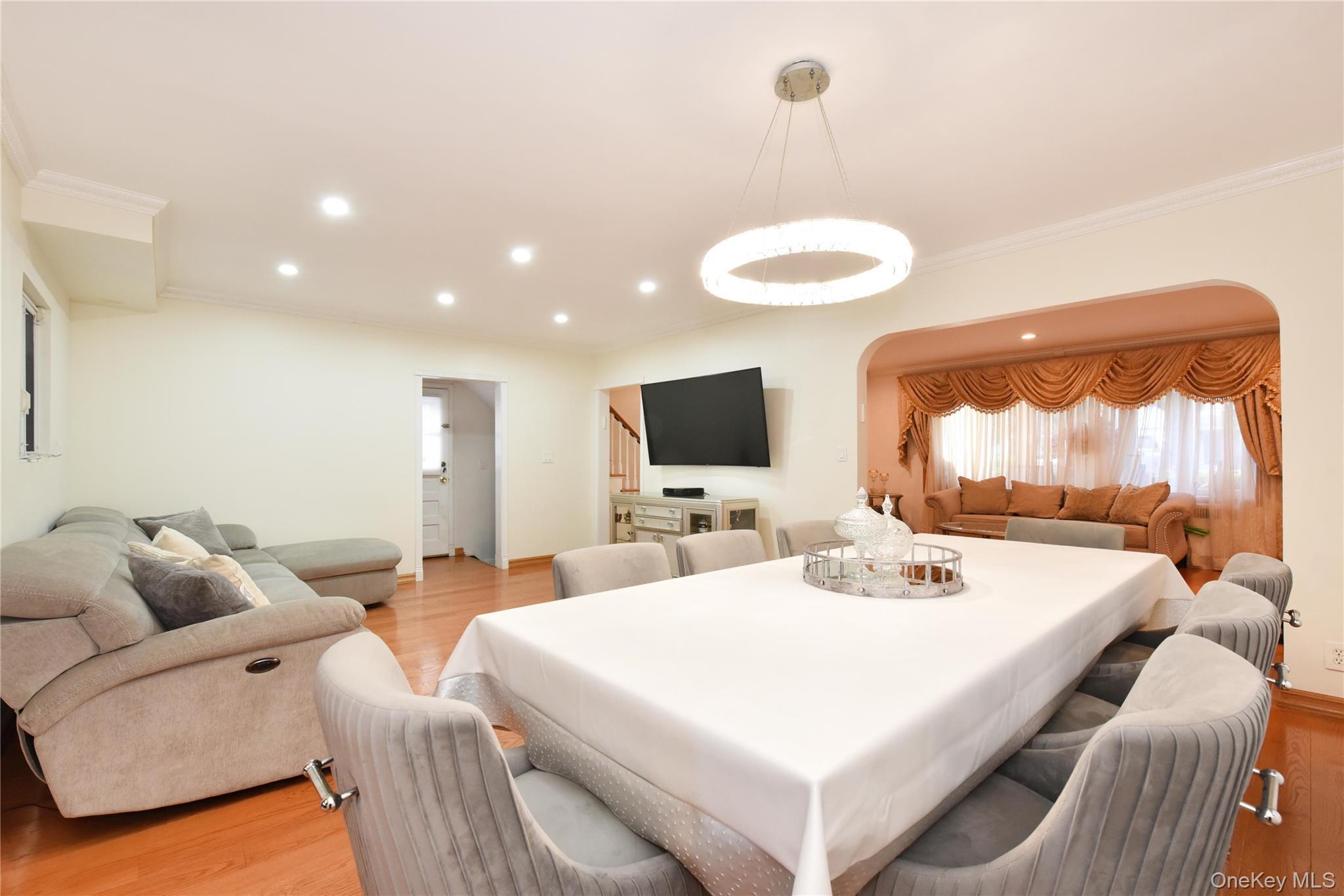 Single Family 212th Queens, NY 11427, MLS-937721-12