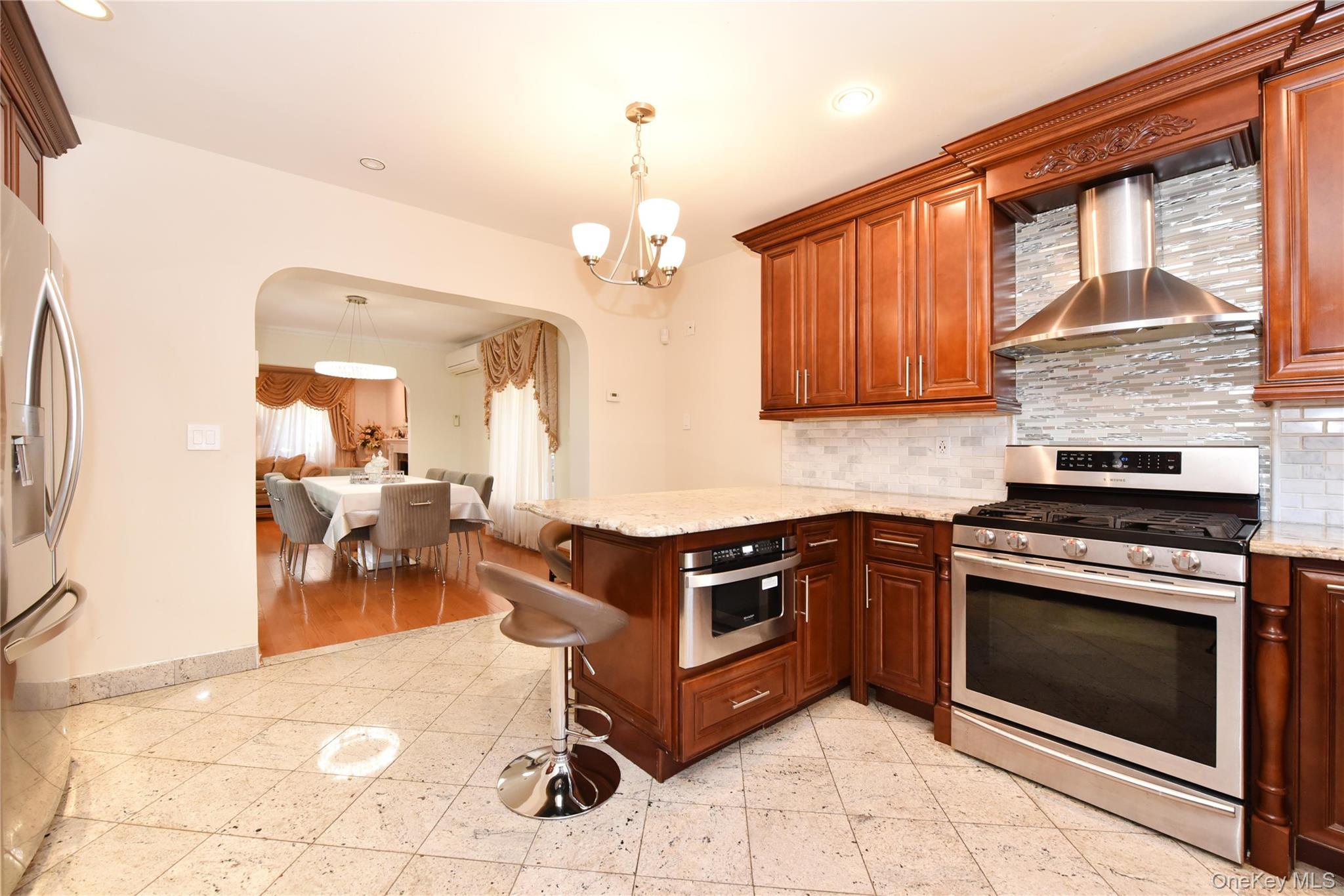 Single Family 212th Queens, NY 11427, MLS-937721-17