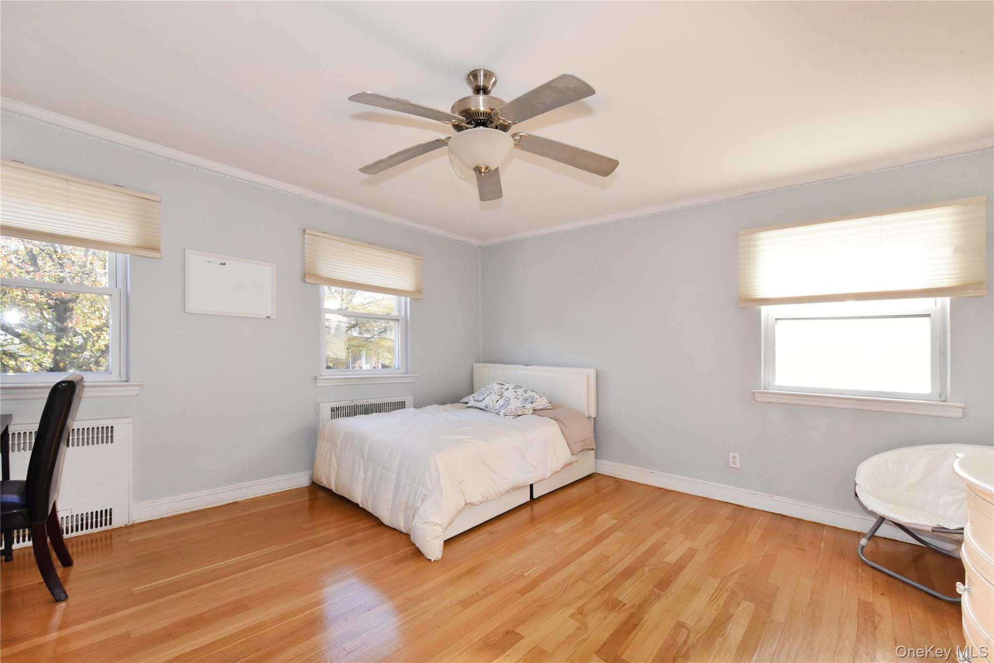 Single Family 212th Queens, NY 11427, MLS-937721-26