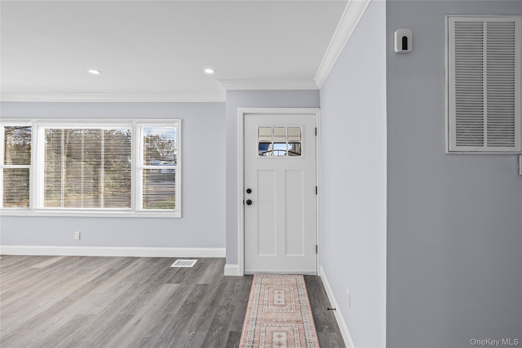 Single Family Somerset Suffolk County, NY 11701, MLS-937723-10