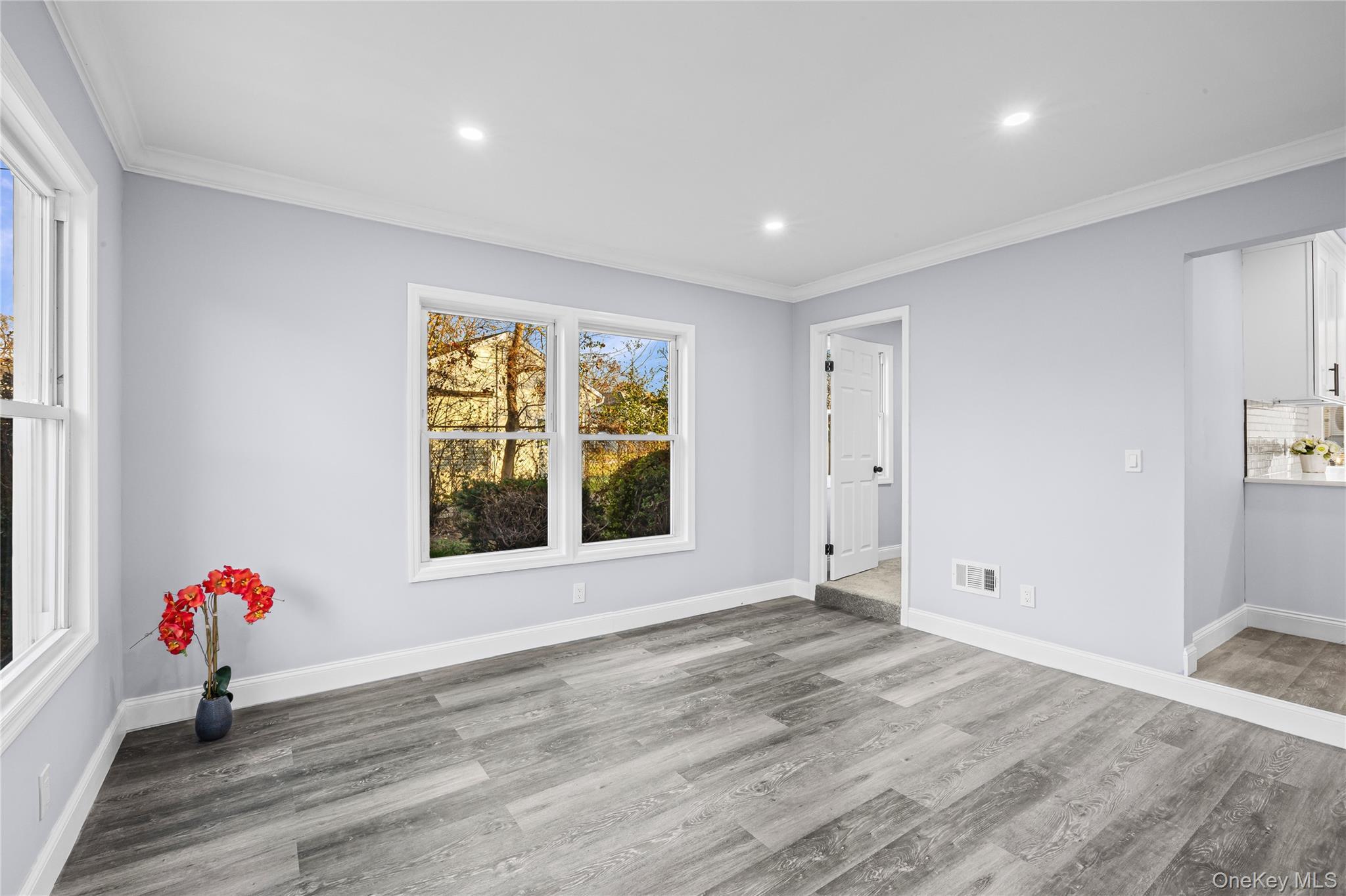 Single Family Somerset Suffolk County, NY 11701, MLS-937723-14