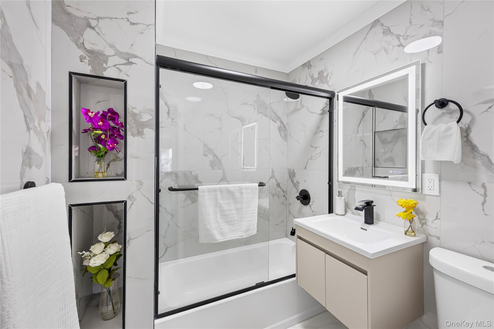 Single Family Somerset Suffolk County, NY 11701, MLS-937723-17